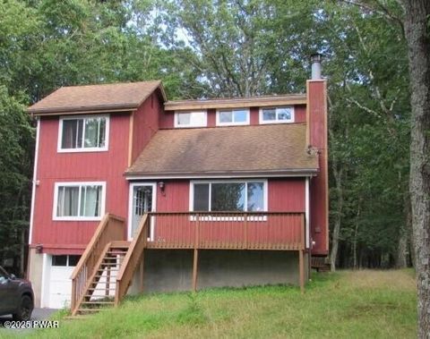 Homes For Sale - 153 Heather Hill Road<br/> Dingmans Ferry, PA 18328