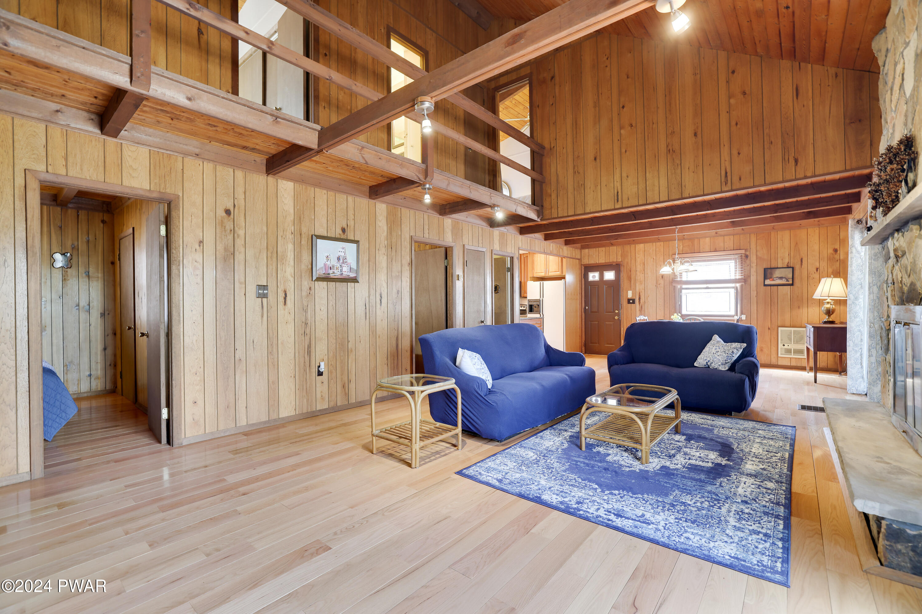 Hawley, Pennsylvania 18428, United States, 4 Bedrooms Bedrooms, ,2 BathroomsBathrooms,Residential,Pending,60132