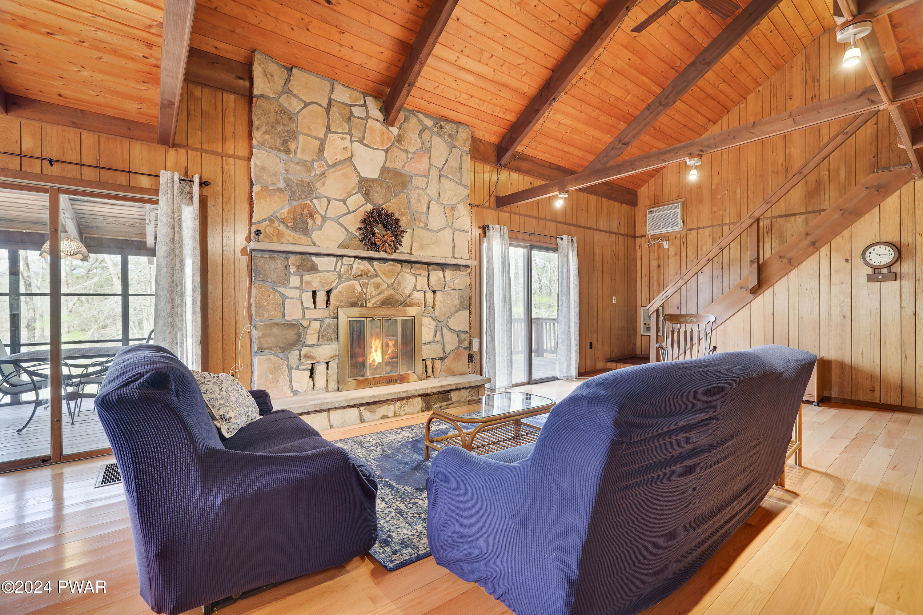 Hawley, Pennsylvania 18428, United States, 4 Bedrooms Bedrooms, ,2 BathroomsBathrooms,Residential,Pending,60132