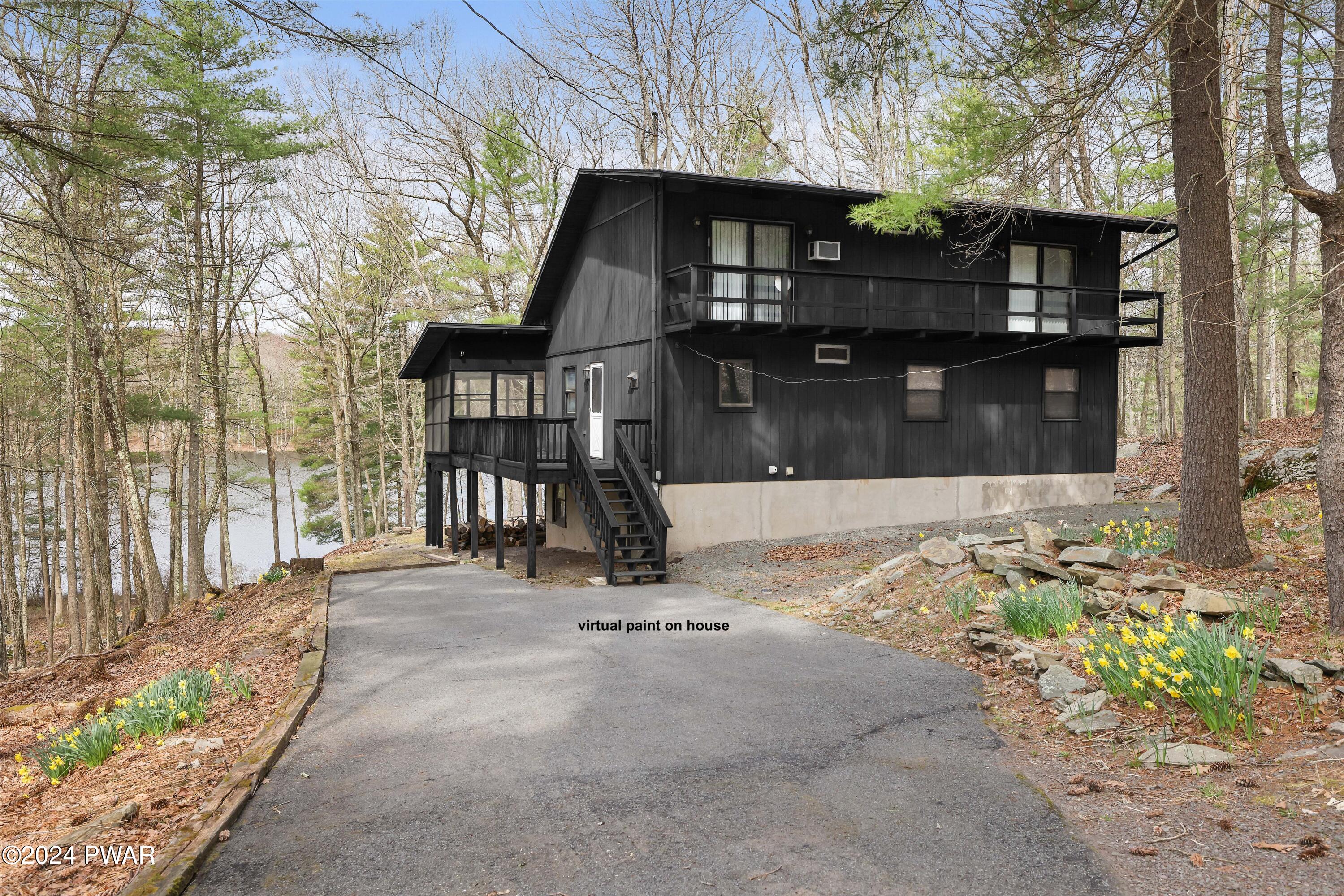 Hawley, Pennsylvania 18428, United States, 4 Bedrooms Bedrooms, ,2 BathroomsBathrooms,Residential,Pending,60132