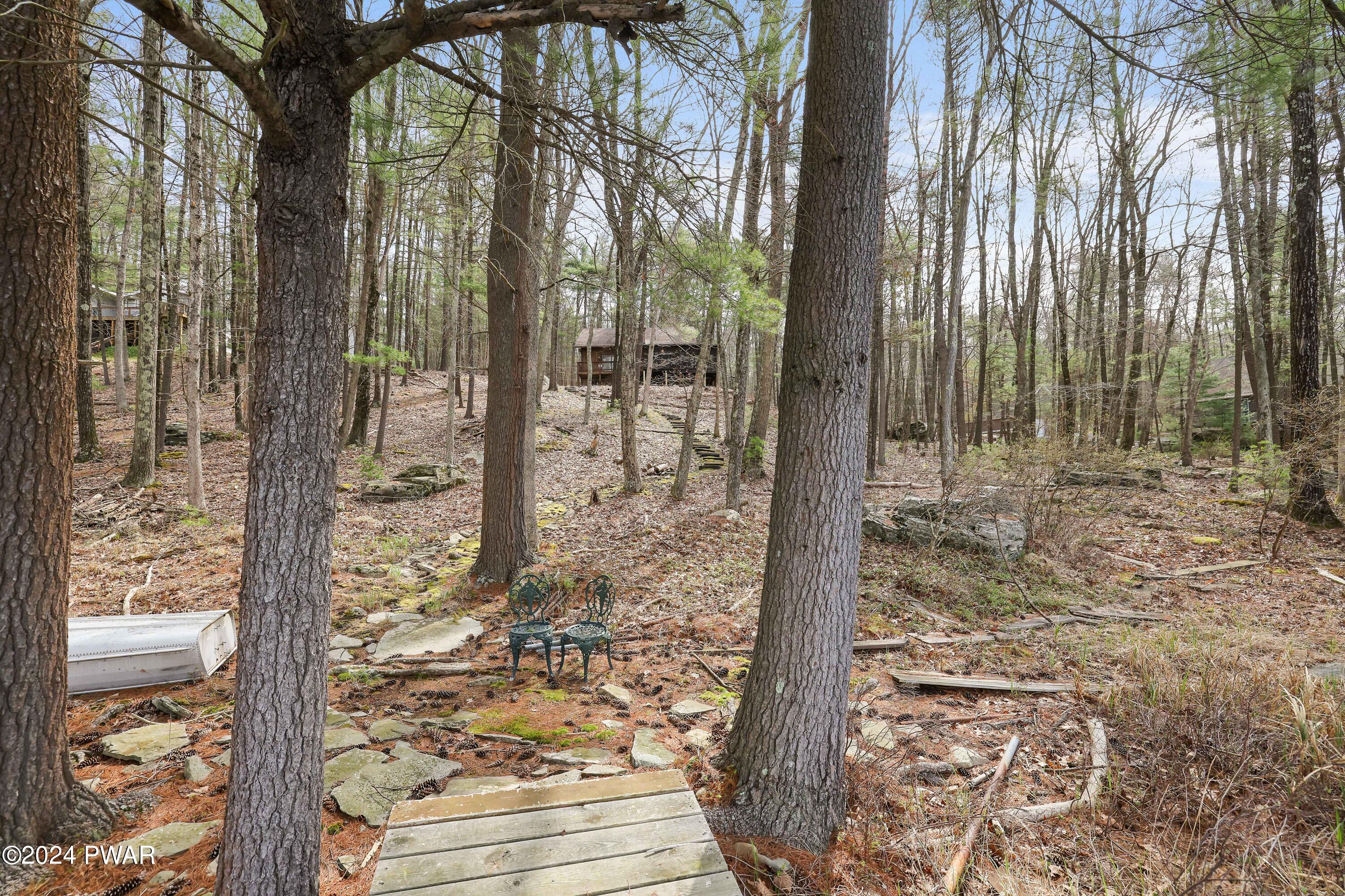 Hawley, Pennsylvania 18428, United States, 4 Bedrooms Bedrooms, ,2 BathroomsBathrooms,Residential,Pending,60132