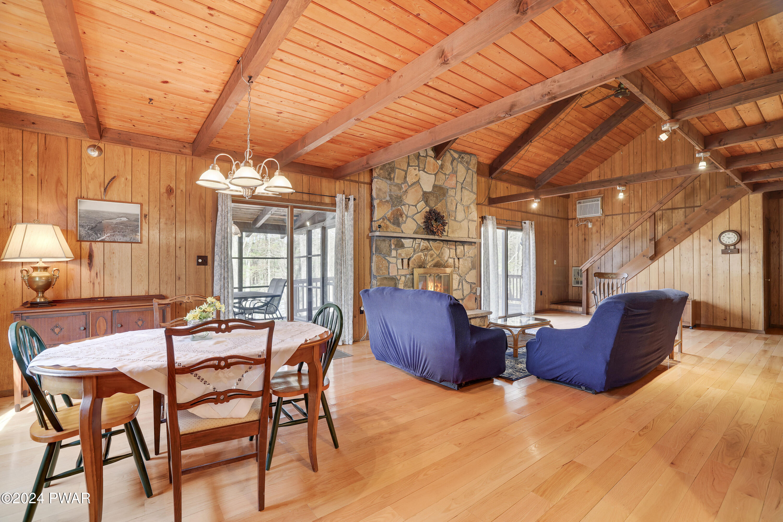 Hawley, Pennsylvania 18428, United States, 4 Bedrooms Bedrooms, ,2 BathroomsBathrooms,Residential,Pending,60132