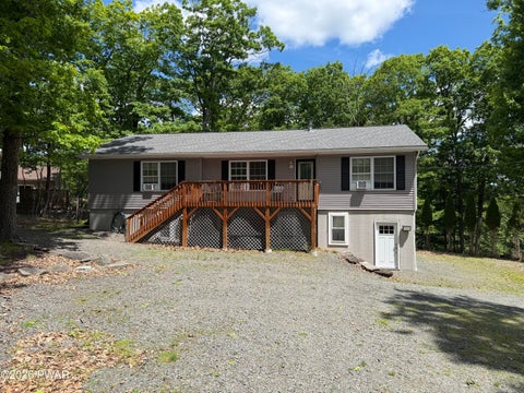 Homes For Sale - 1011 Salem Place<br/> Wayne County, Lake Ariel, PA 18436