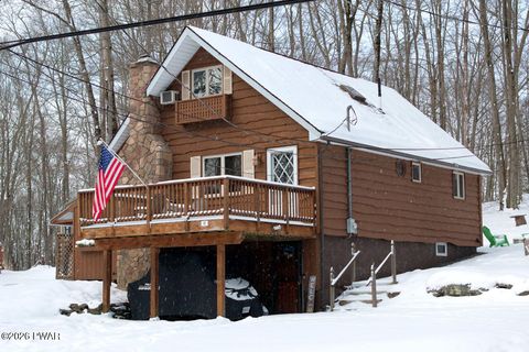 Homes For Sale - 41 Deerfoot Road<br/> Lake Ariel, PA 18436