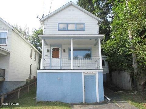 Homes For Sale - 911 Lincoln Street<br/> Scranton, PA 18519