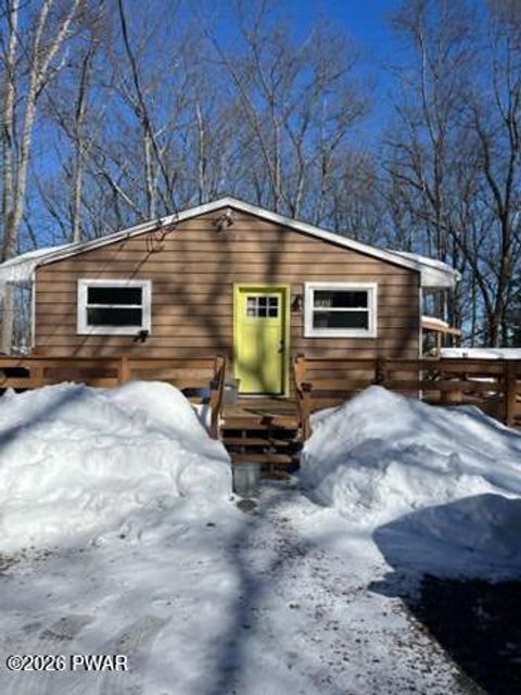 Homes For Sale - 29 Holland Road<br/> Hawley, PA 18428