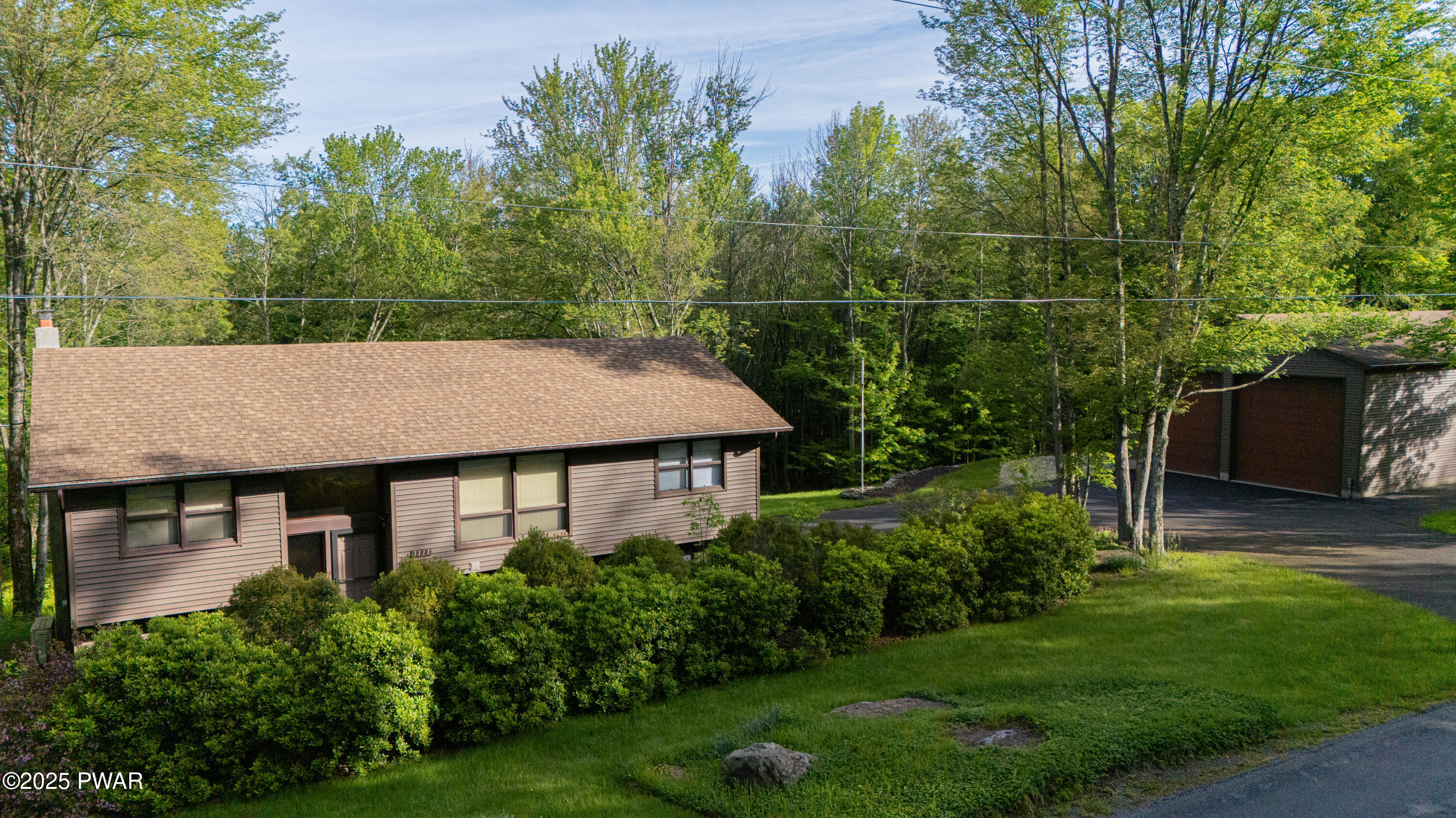 1111 Advent Road, Lake Ariel, Pennsylvania image 1