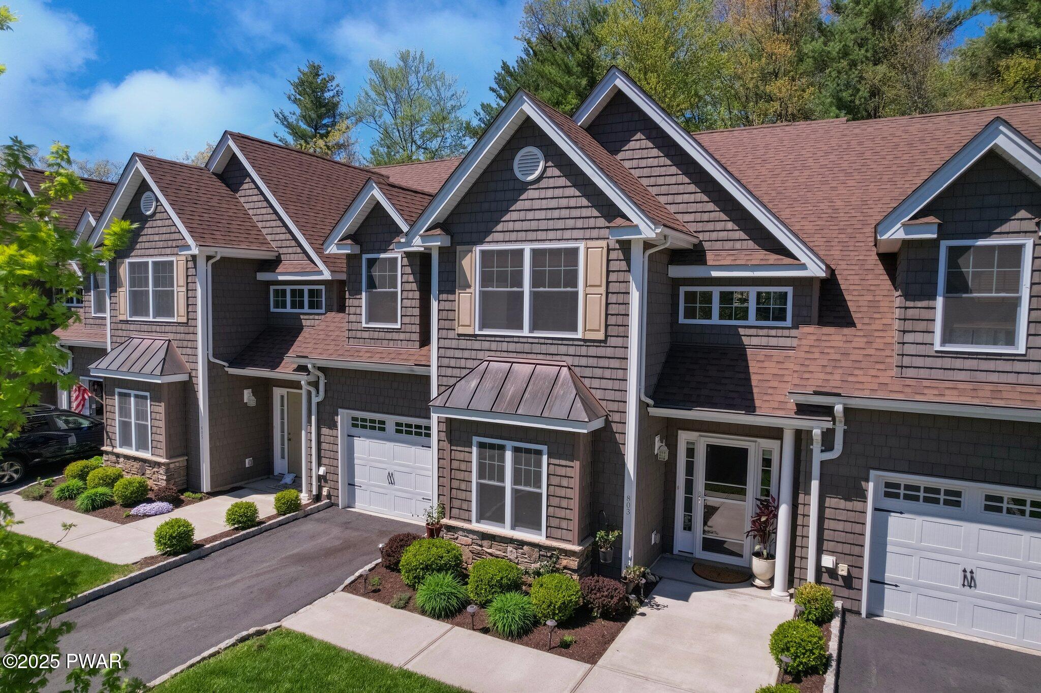 803 Macintosh Way, Matamoras, Pennsylvania image 2