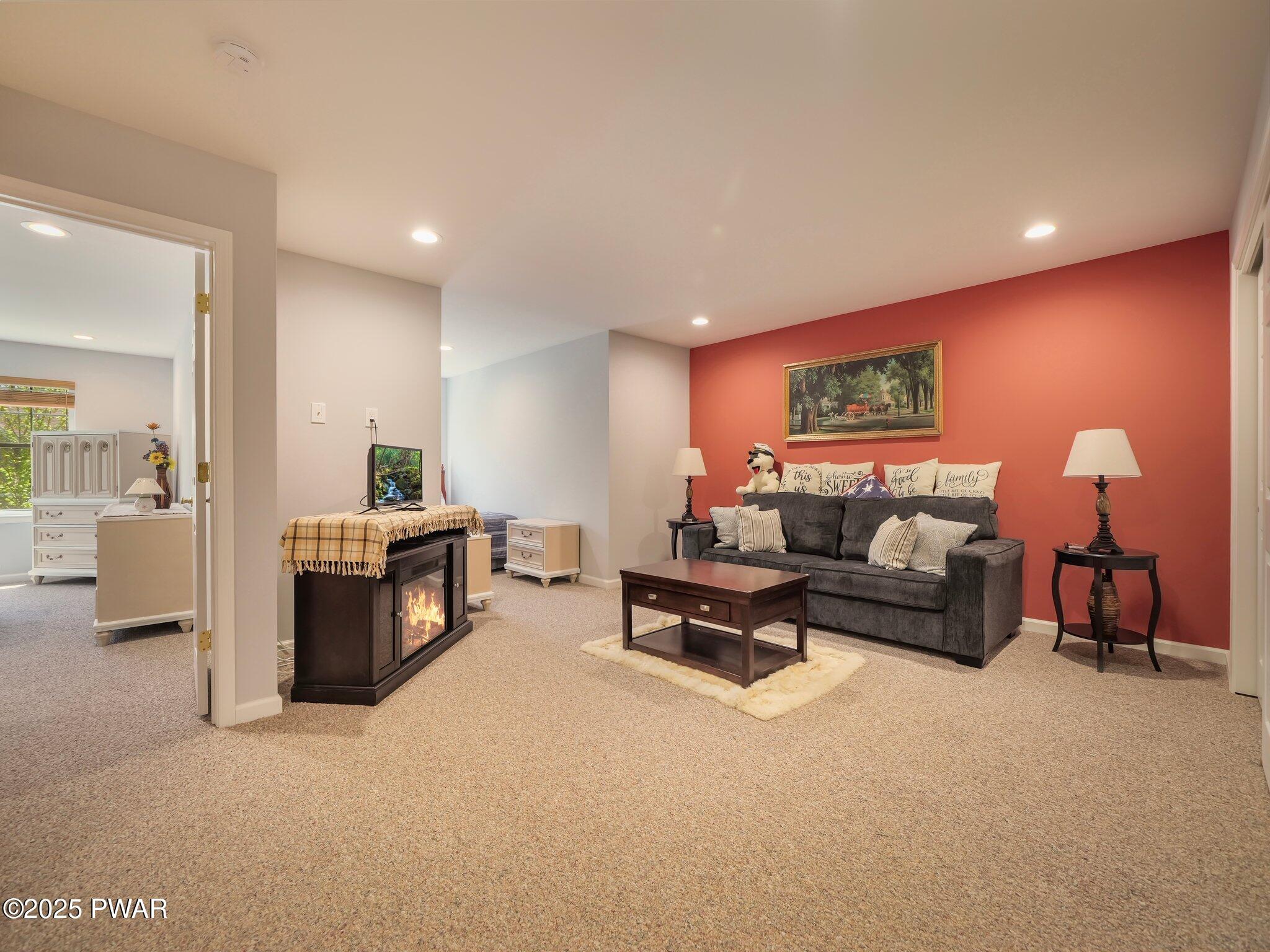 803 Macintosh Way, Matamoras, Pennsylvania image 20