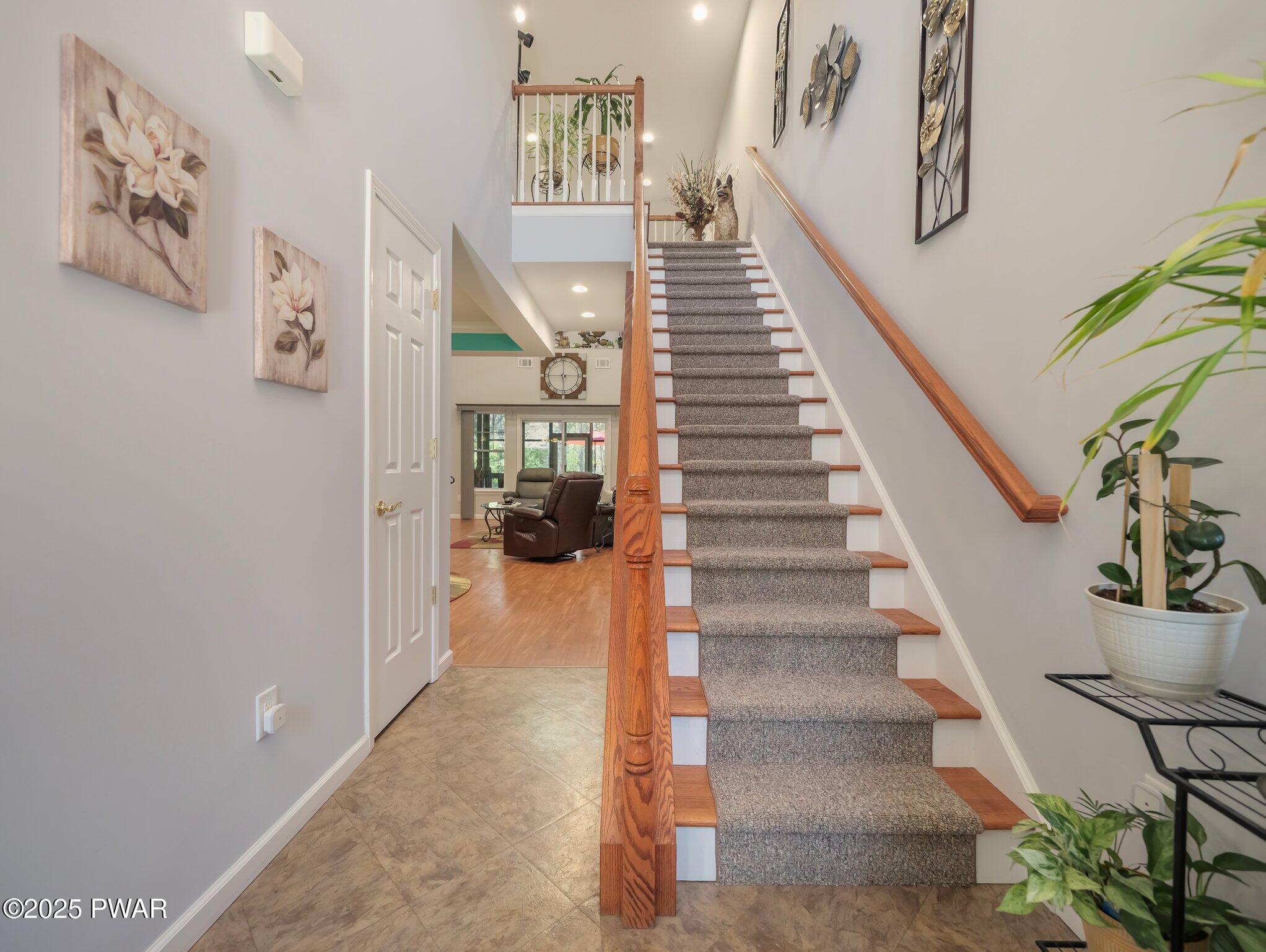803 Macintosh Way, Matamoras, Pennsylvania image 17