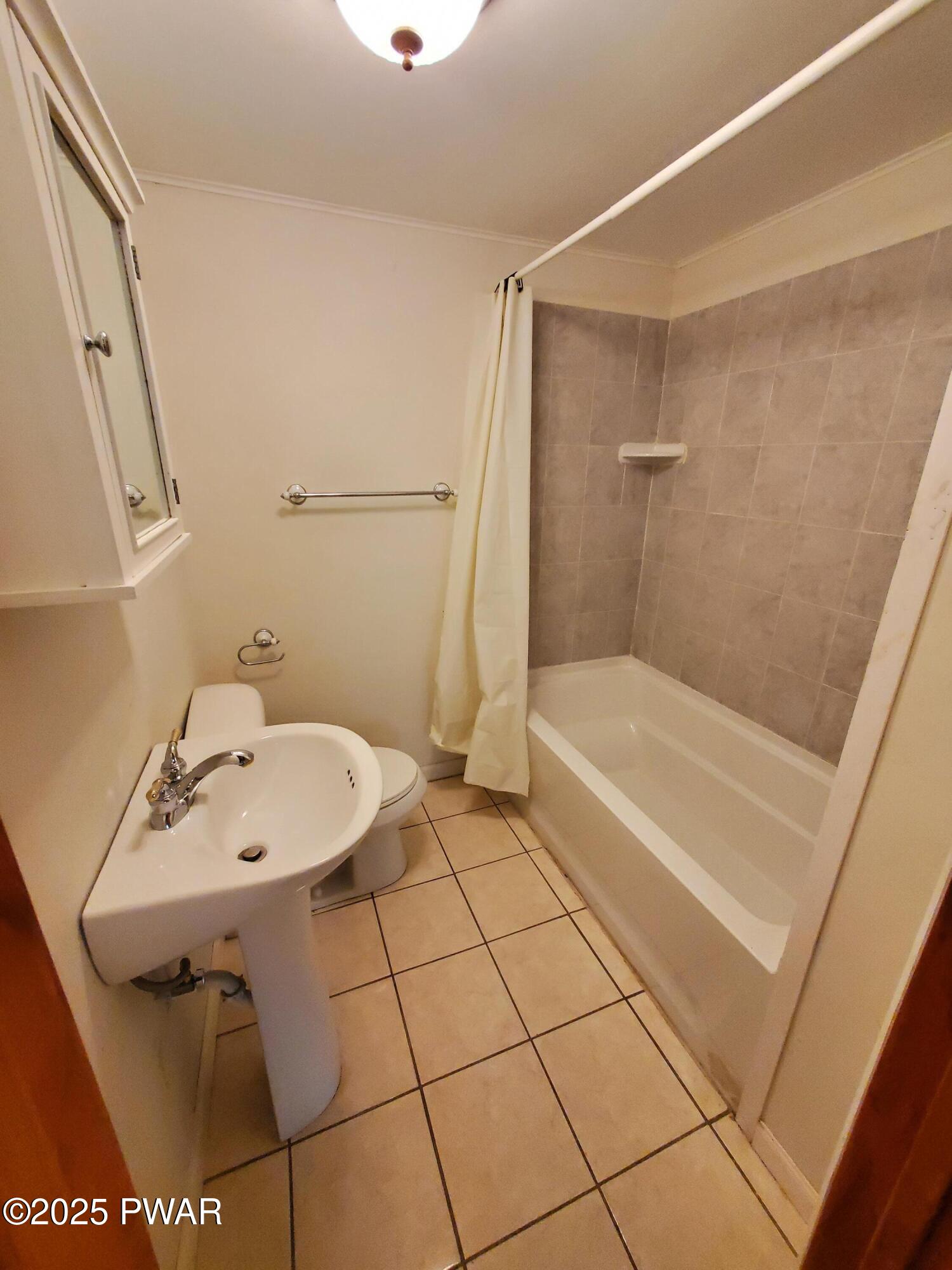 103 Hickory Drive, Greentown, Pennsylvania image 24