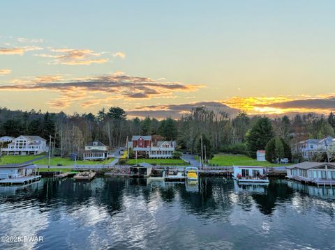 Homes For Sale - 2633 Lakeside Drive<br/> Harveys Lake, PA 18618