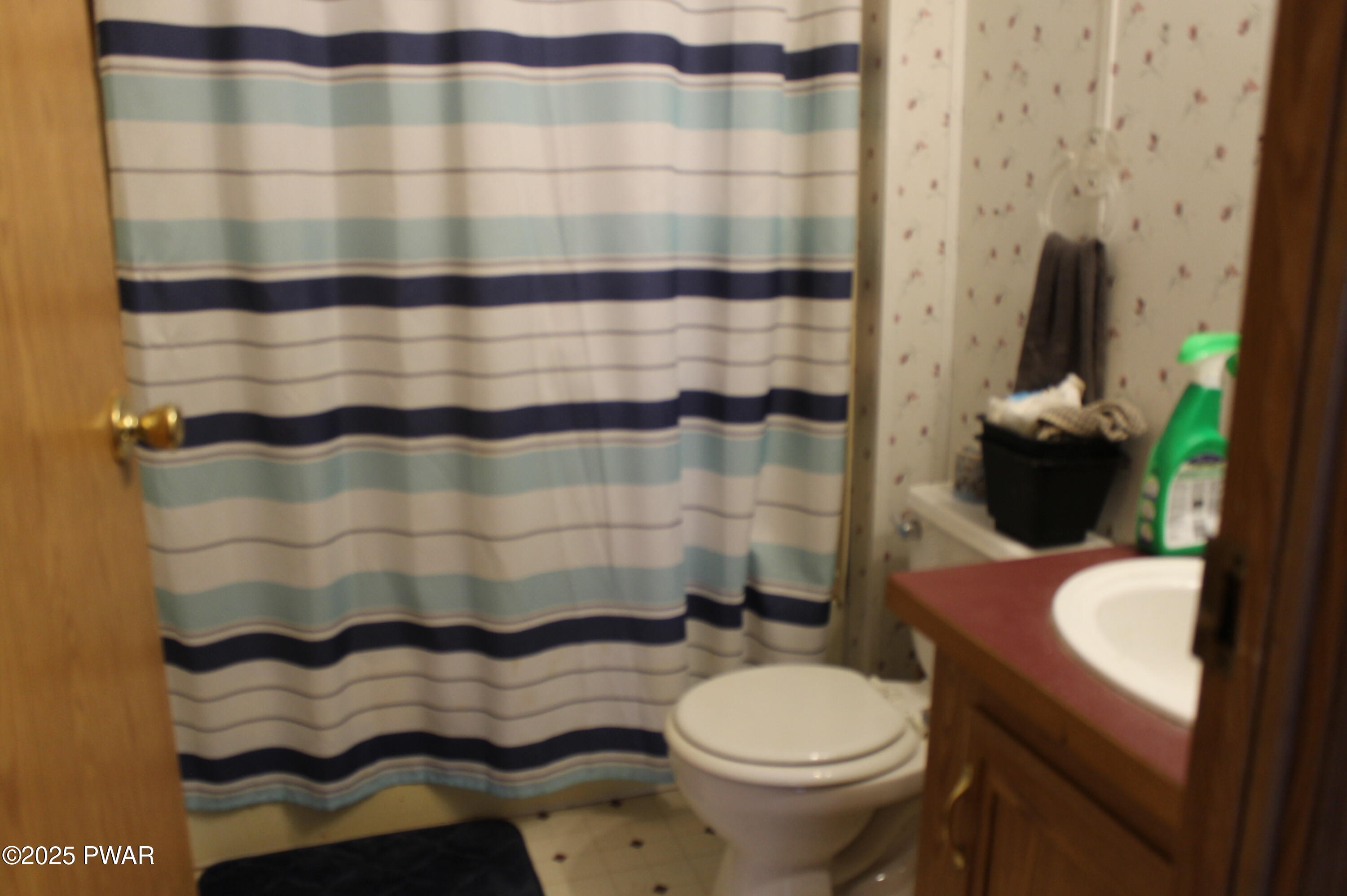 141 Hollister Drive, Moscow, Pennsylvania image 7