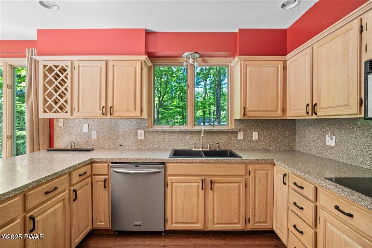 161 Fawnwood Drive, Greentown, Pennsylvania image 7