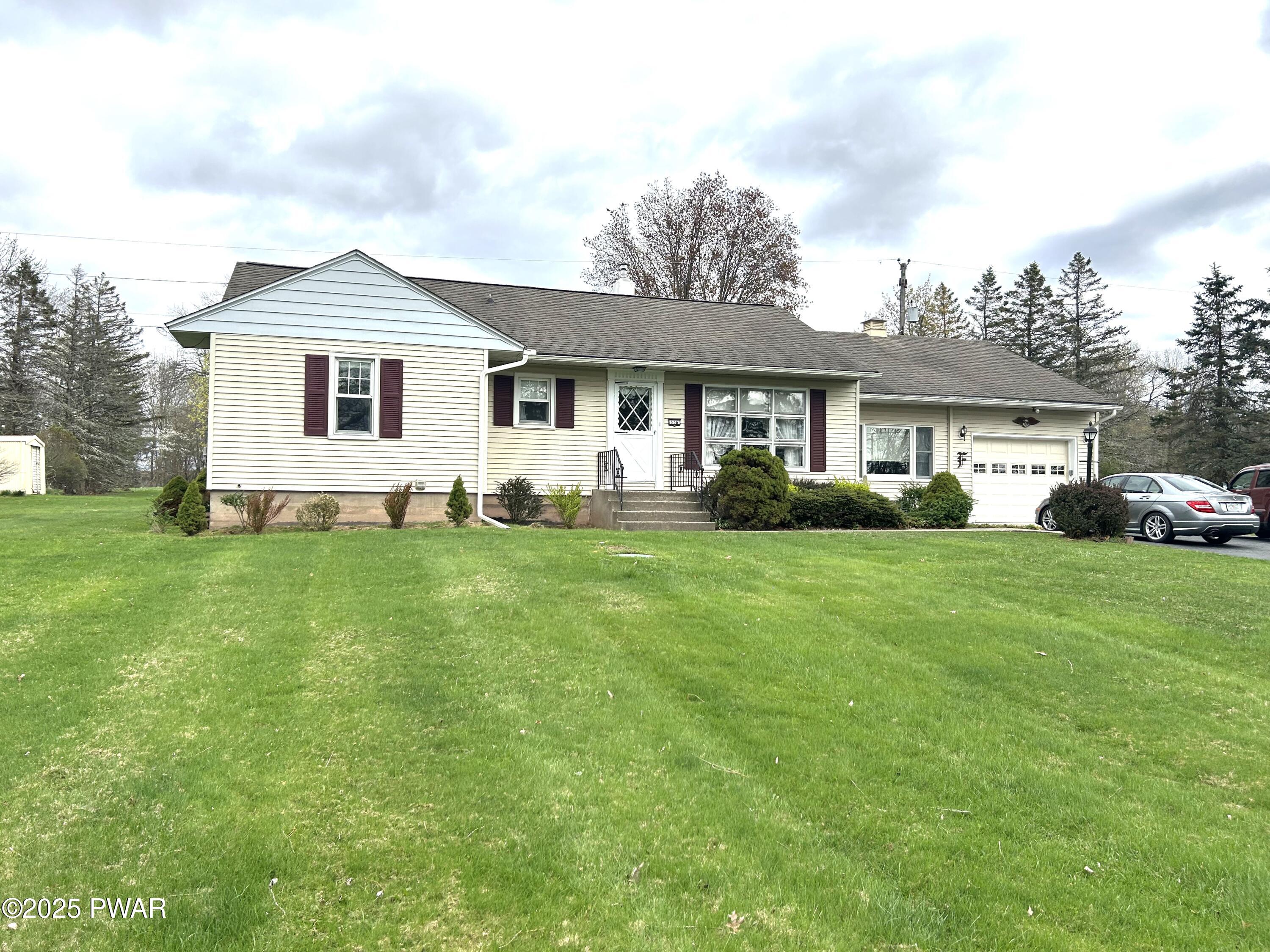 536 Ridge Avenue, Hawley, Pennsylvania image 1