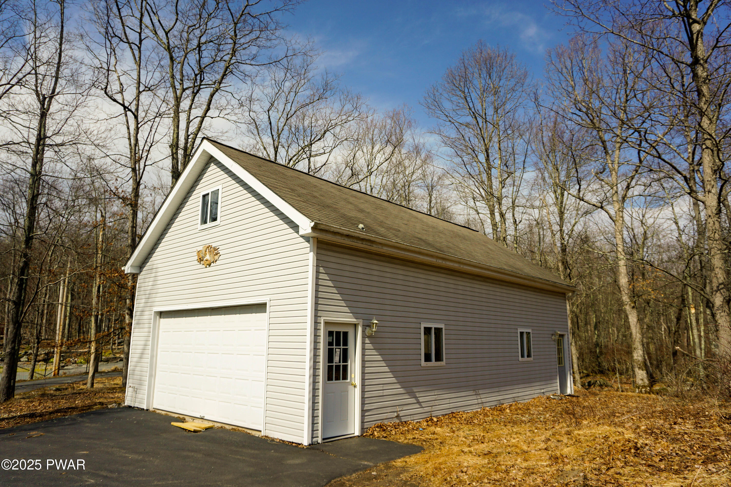 102 Hawk View Court, Milford, Pennsylvania image 2