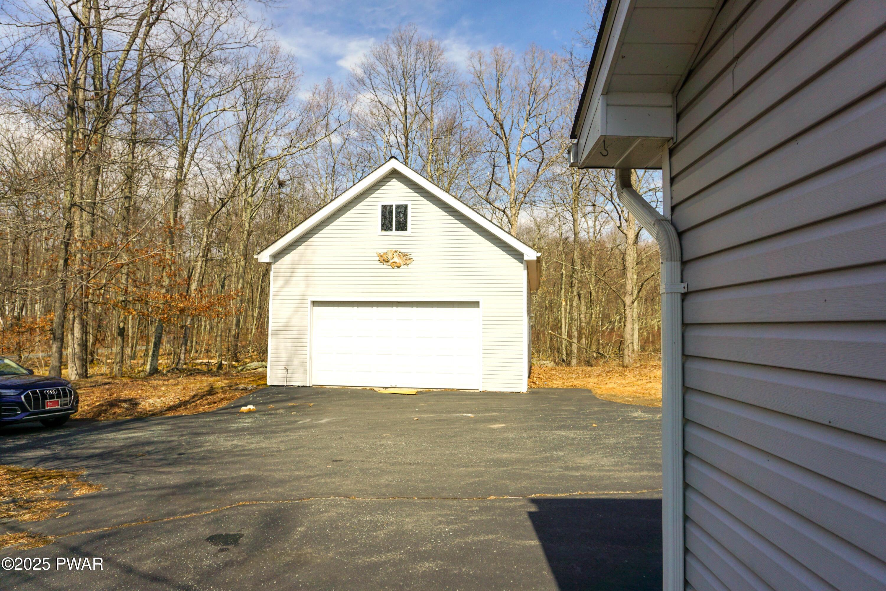 102 Hawk View Court, Milford, Pennsylvania image 22