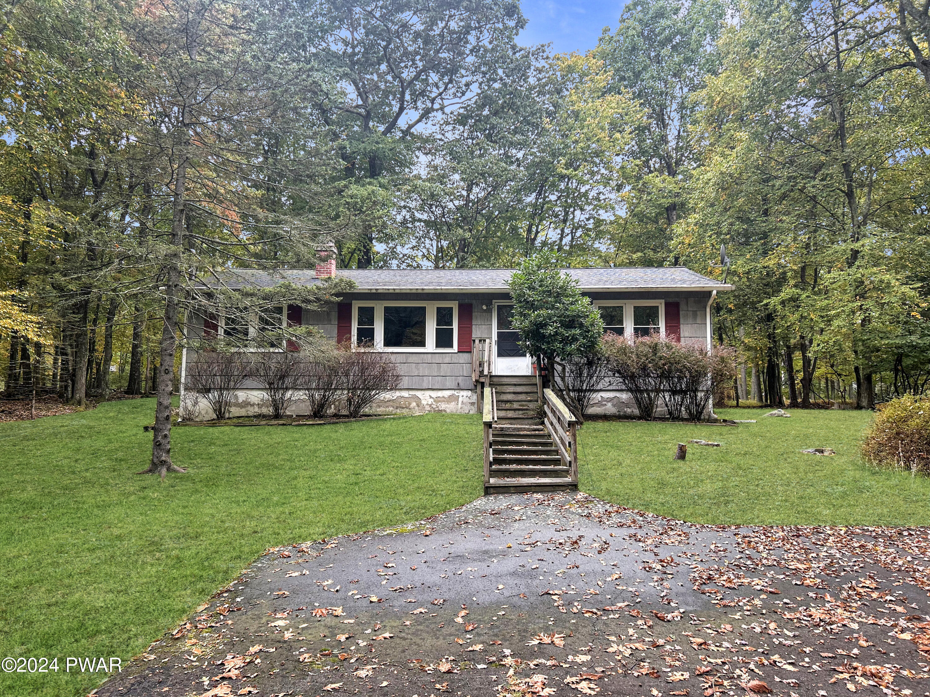 296 Gold Key Road, Milford, Pennsylvania image 1