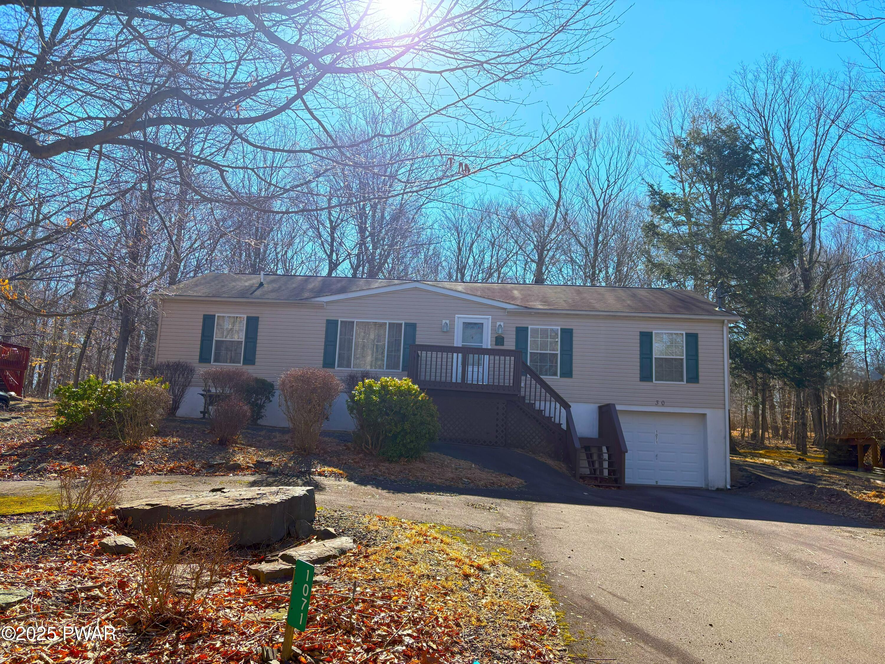 1071 Deer Valley Road, Lake Ariel, Pennsylvania image 1