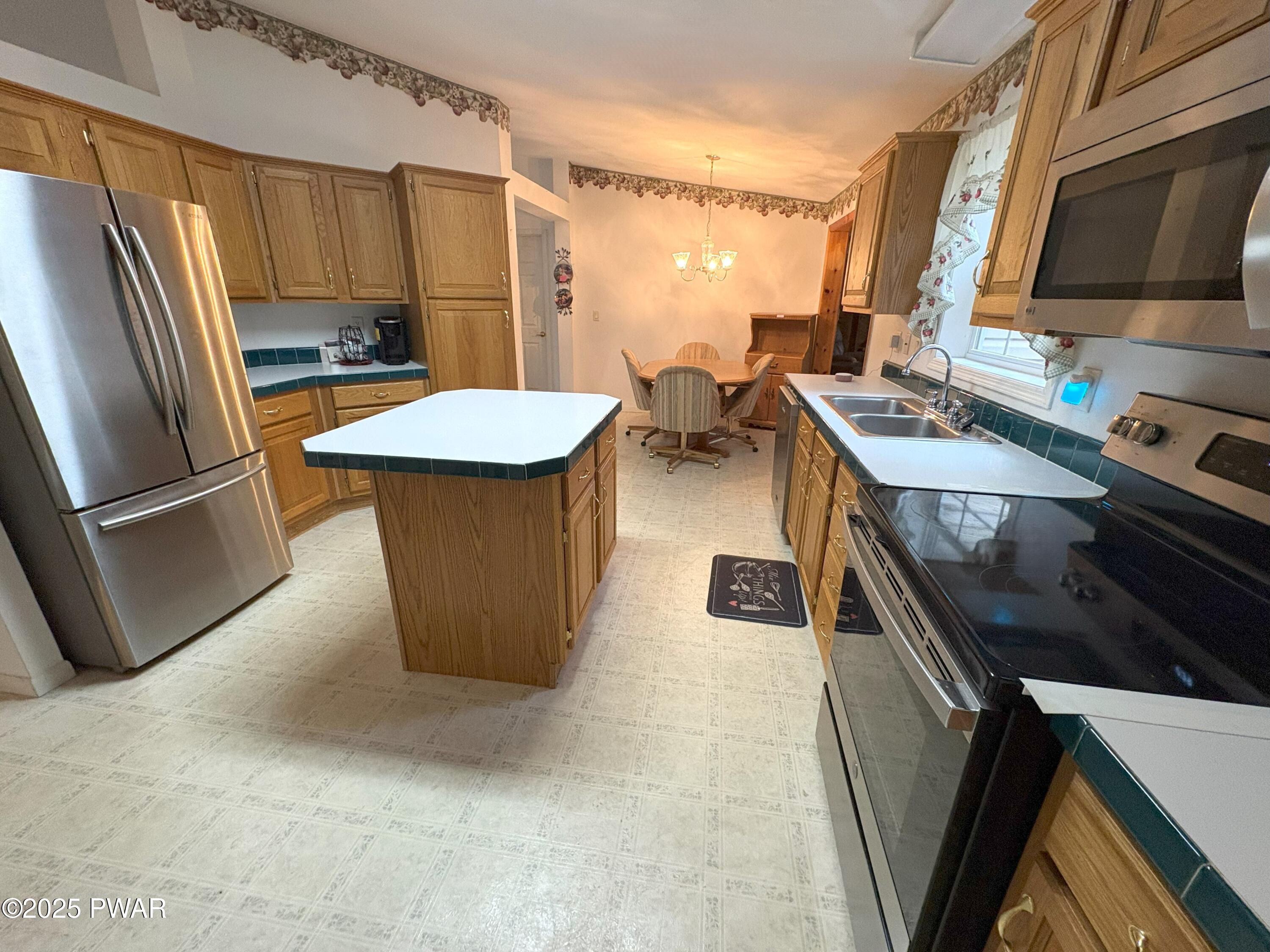 1071 Deer Valley Road, Lake Ariel, Pennsylvania image 7