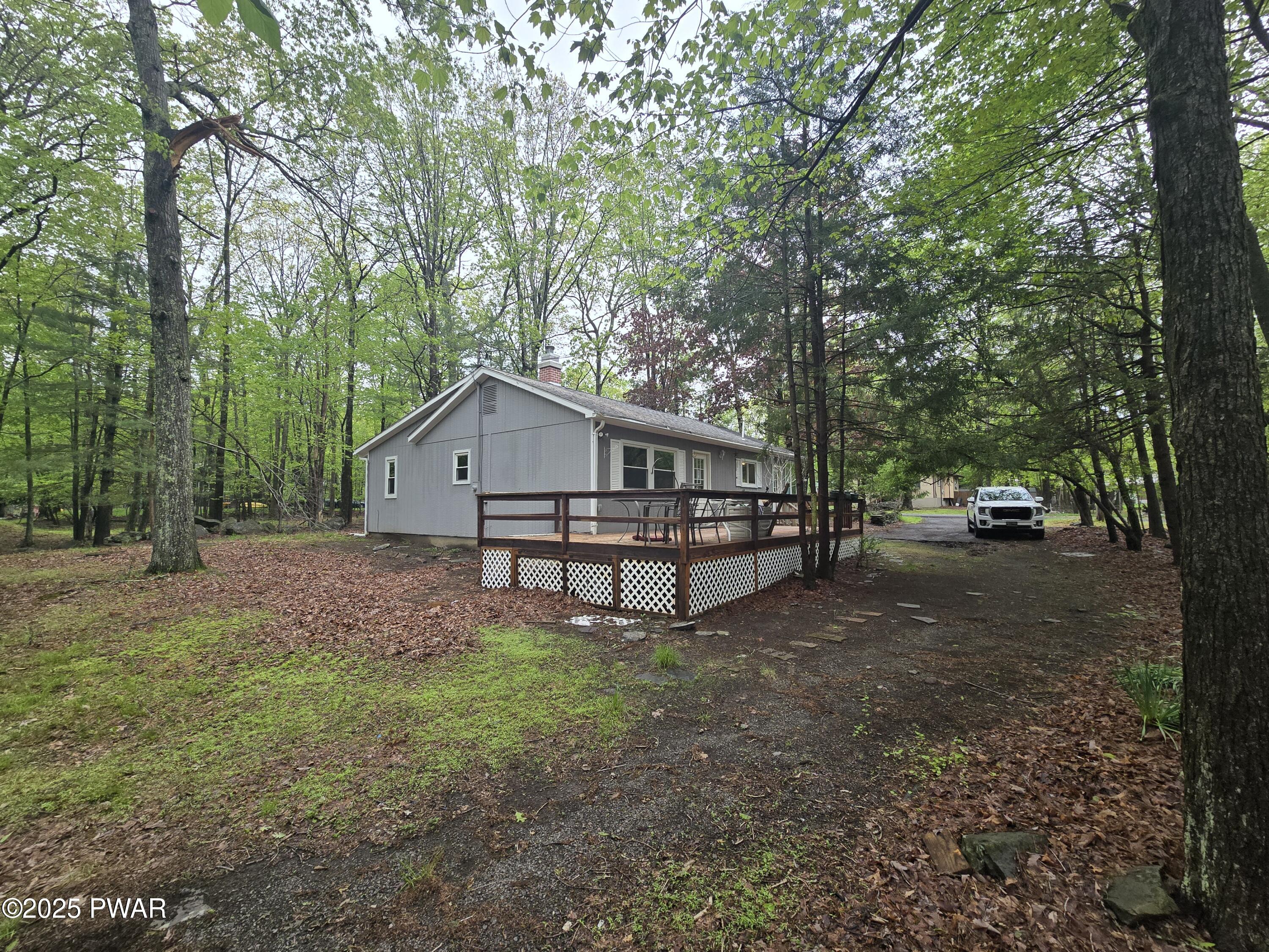 105 Limestone Court, Milford, Pennsylvania image 3