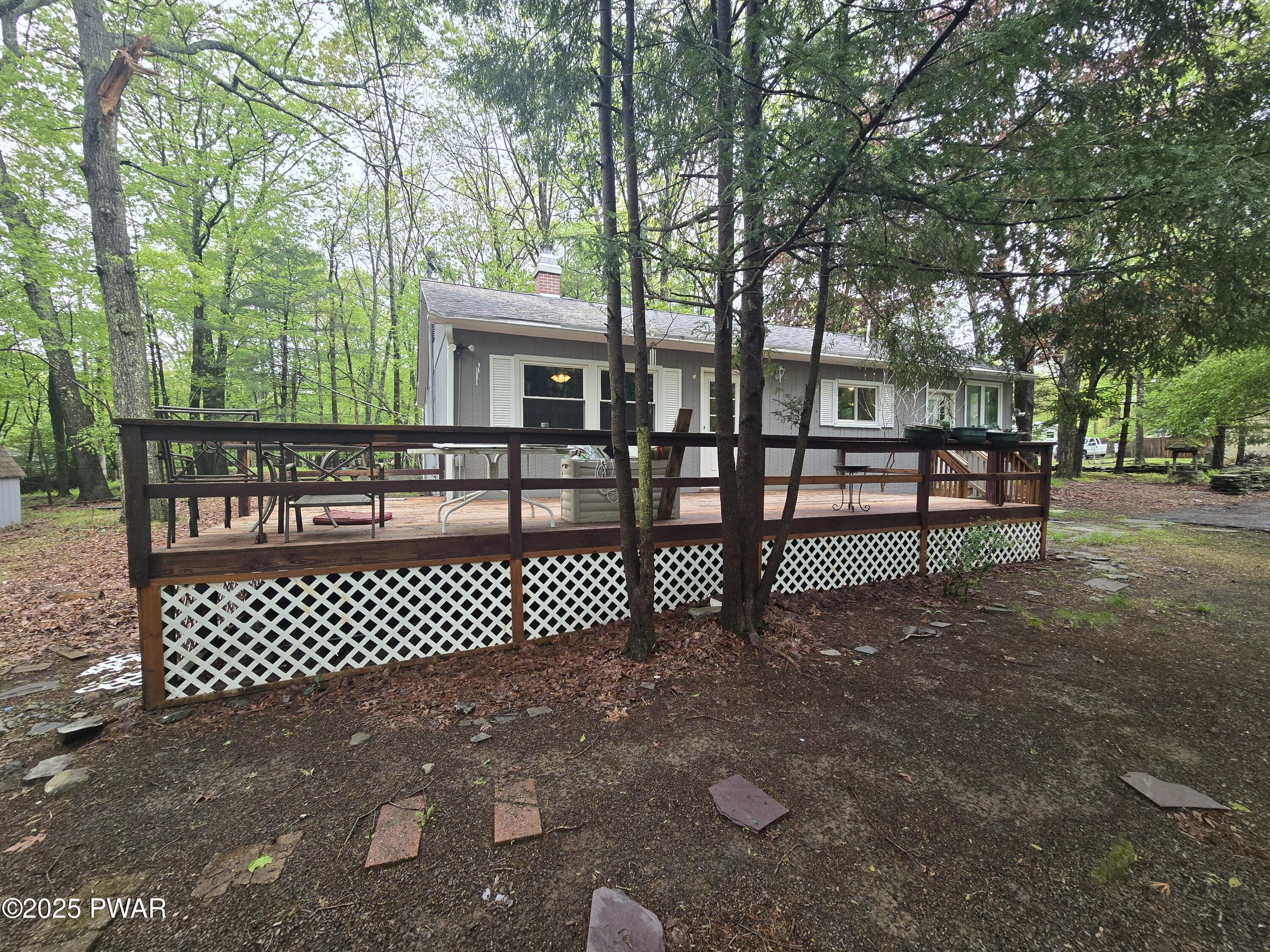 105 Limestone Court, Milford, Pennsylvania image 2