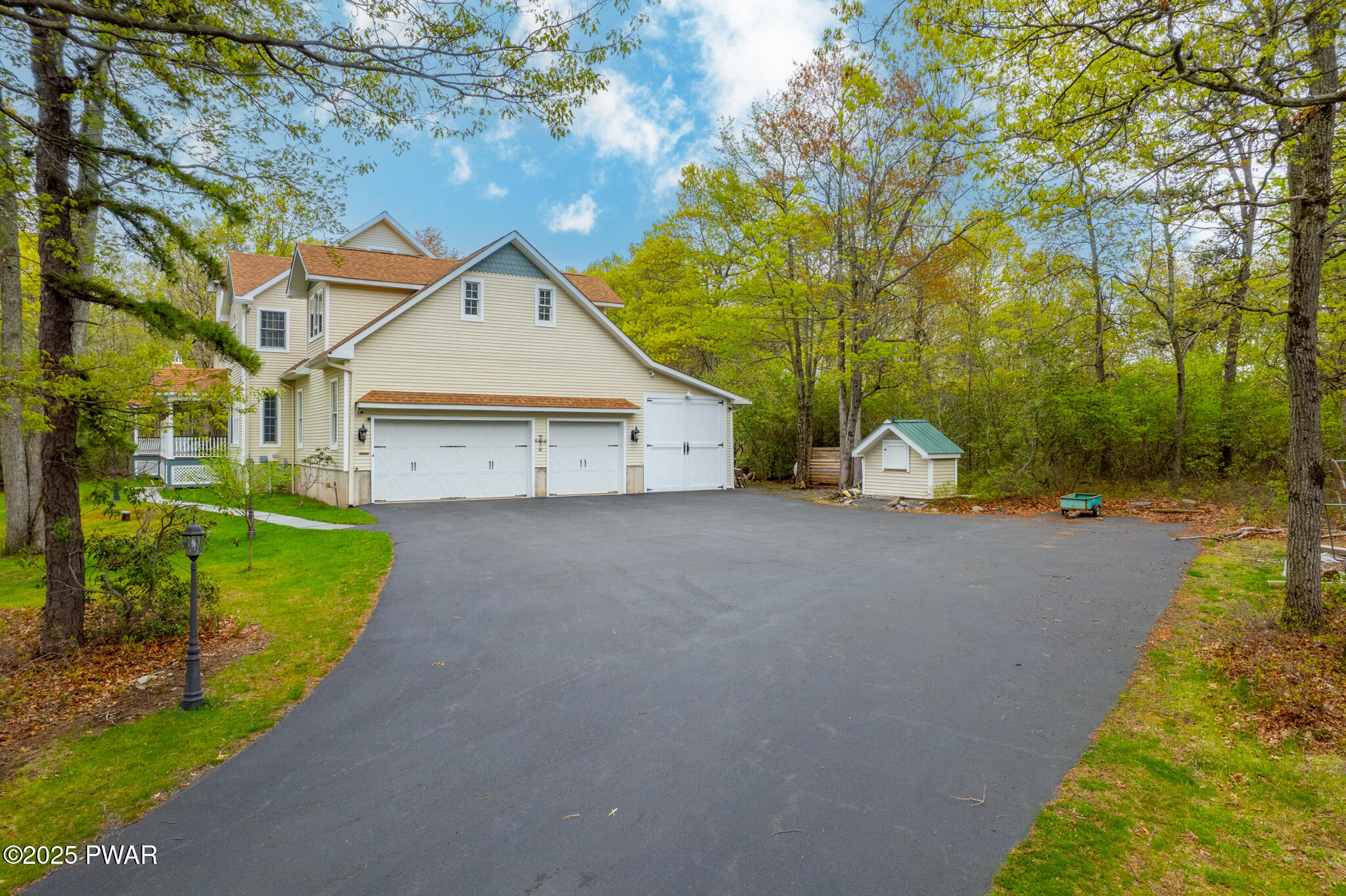 302 Oneida Way, Milford, Pennsylvania image 6