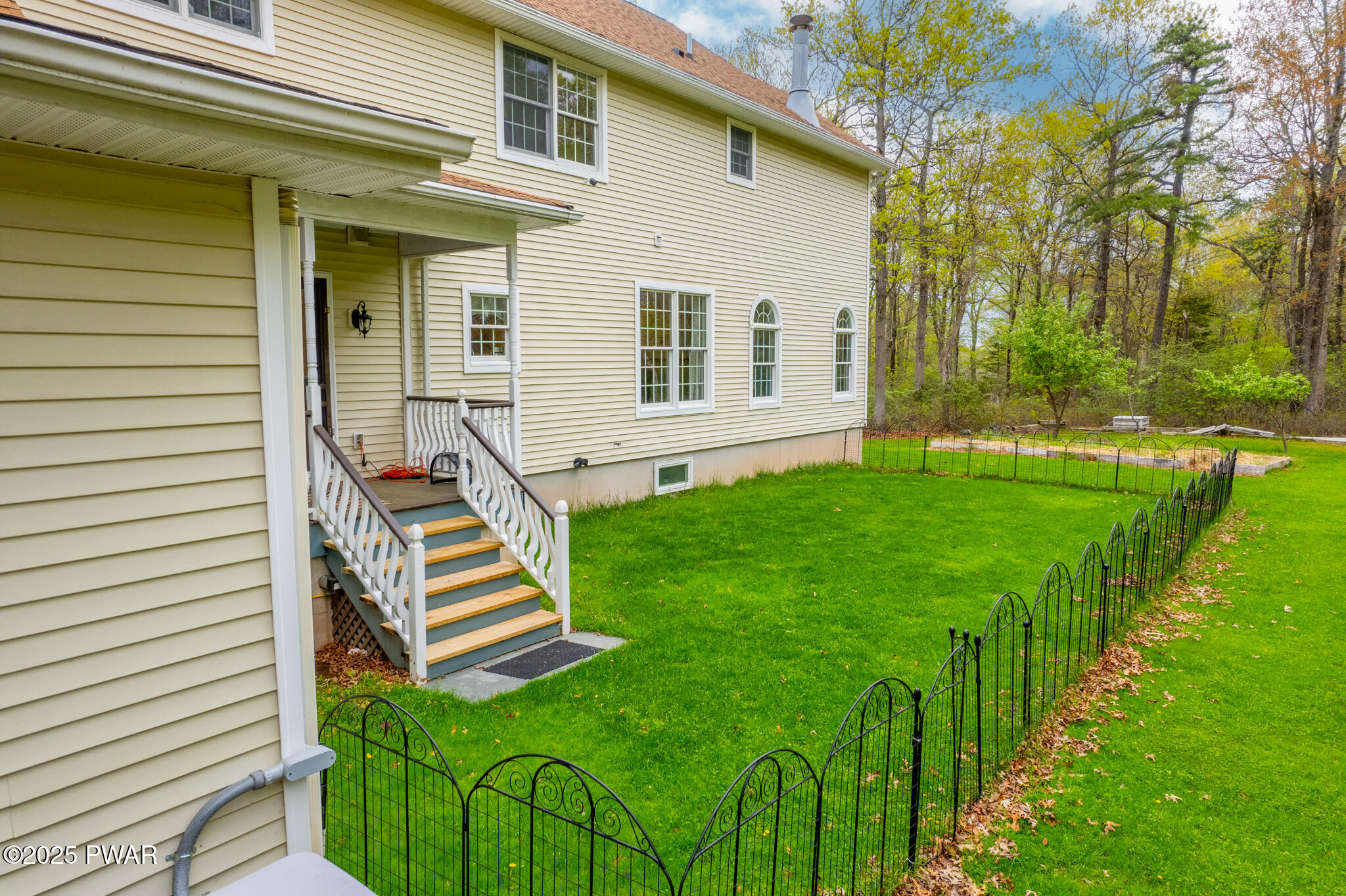 302 Oneida Way, Milford, Pennsylvania image 12