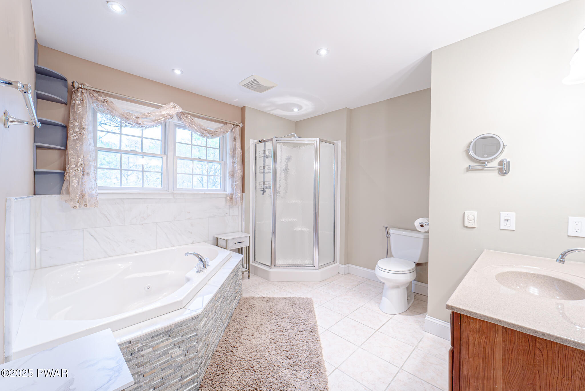 302 Oneida Way, Milford, Pennsylvania image 41