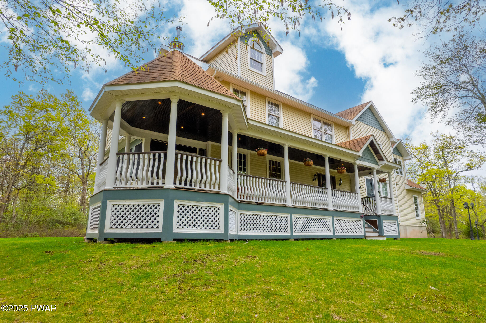 302 Oneida Way, Milford, Pennsylvania image 4