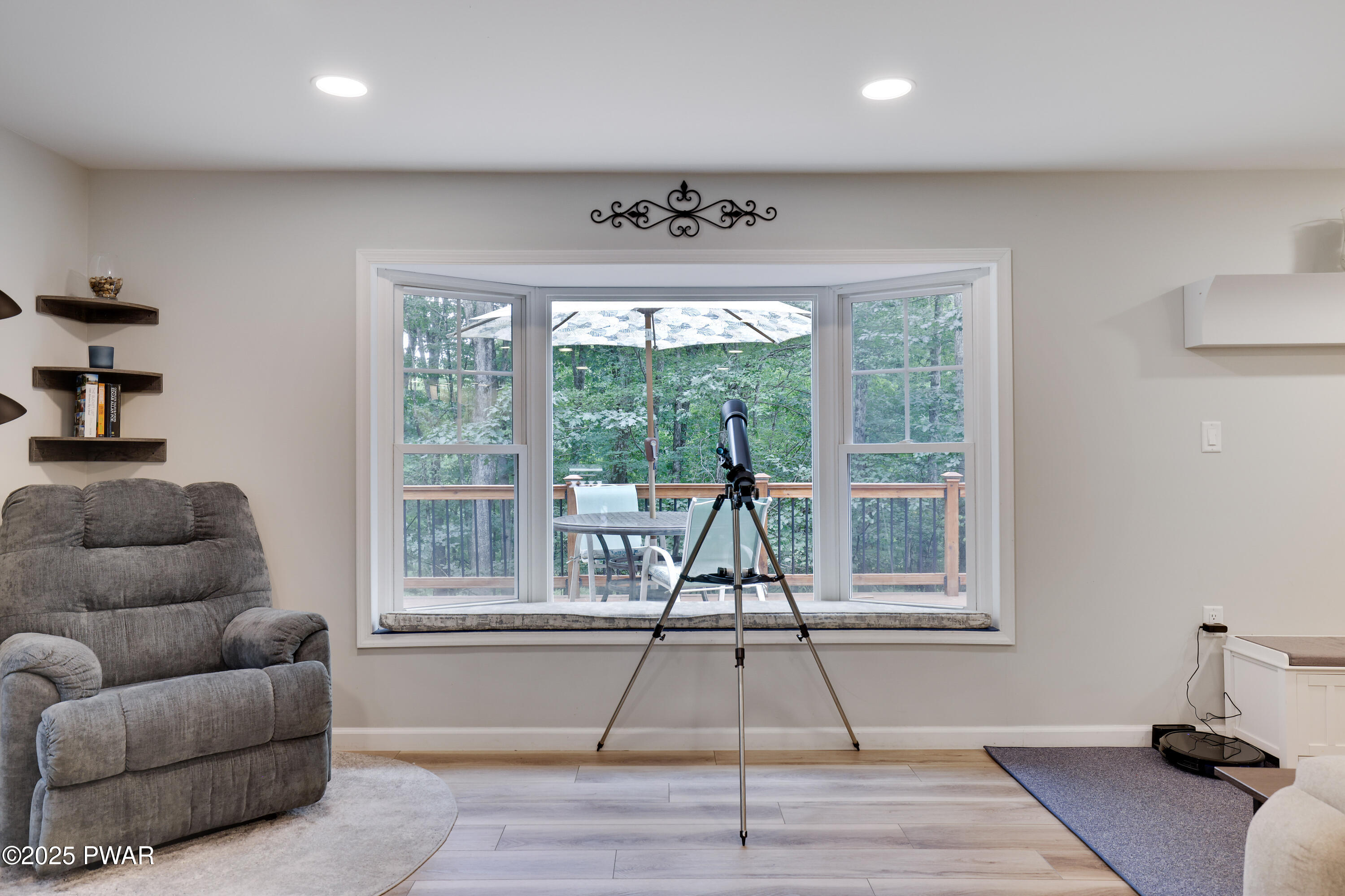 Hawley, Pennsylvania 18428, United States, 3 Bedrooms Bedrooms, ,2 BathroomsBathrooms,Residential,Active,195882