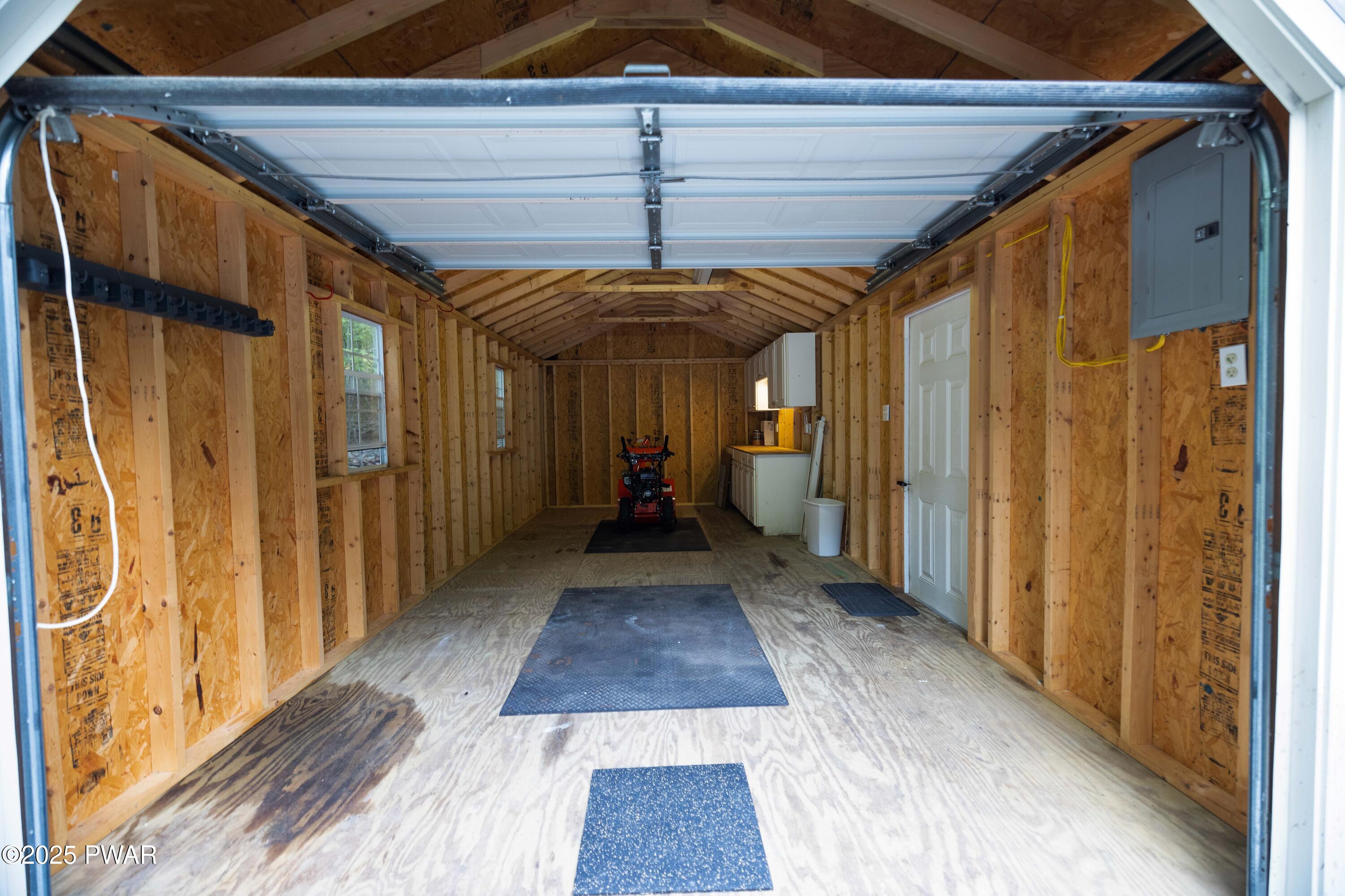 Hawley, Pennsylvania 18428, United States, 3 Bedrooms Bedrooms, ,2 BathroomsBathrooms,Residential,Active,195882