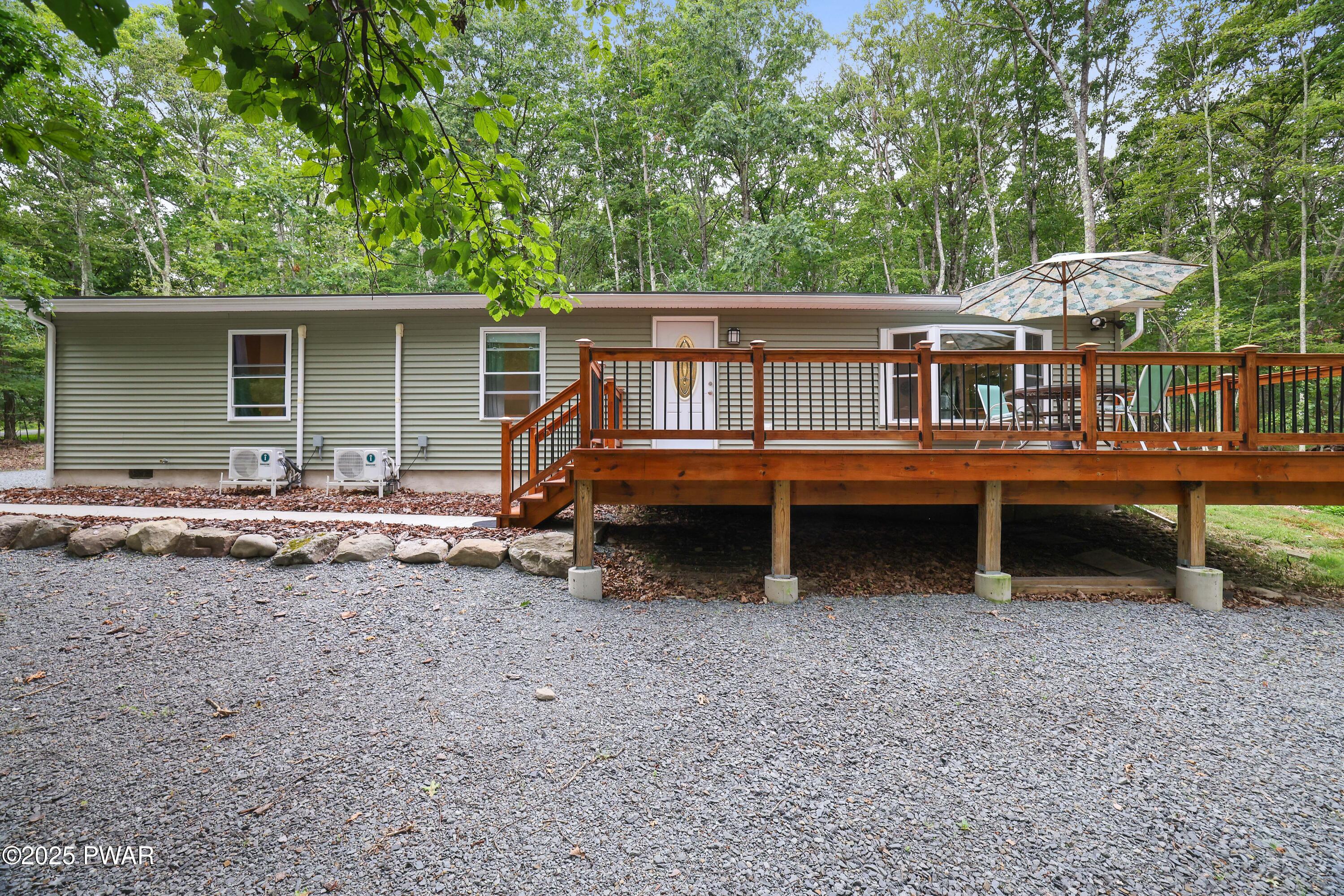 Hawley, Pennsylvania 18428, United States, 3 Bedrooms Bedrooms, ,2 BathroomsBathrooms,Residential,Active,195882