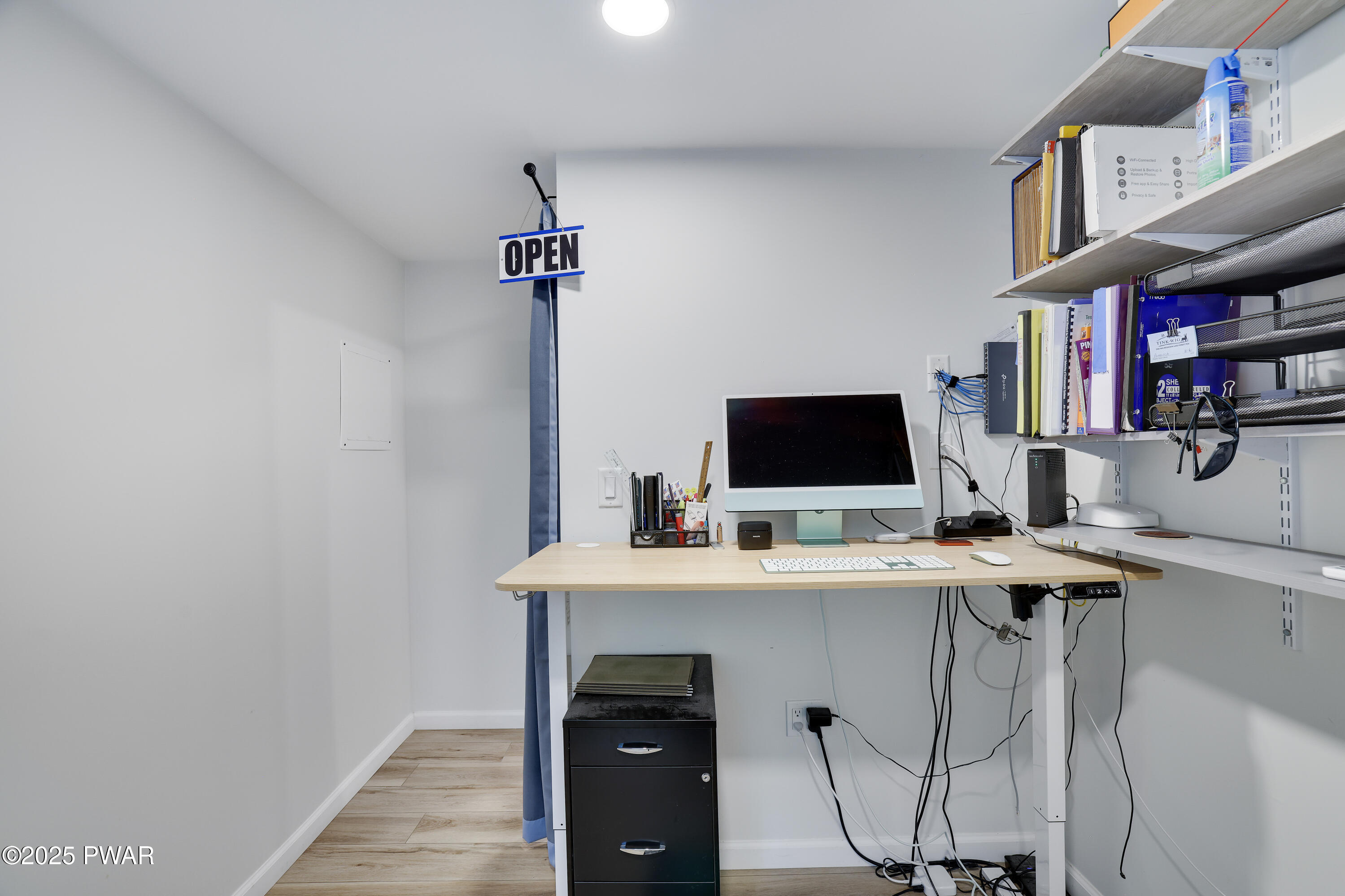 Hawley, Pennsylvania 18428, United States, 3 Bedrooms Bedrooms, ,2 BathroomsBathrooms,Residential,Active,195882