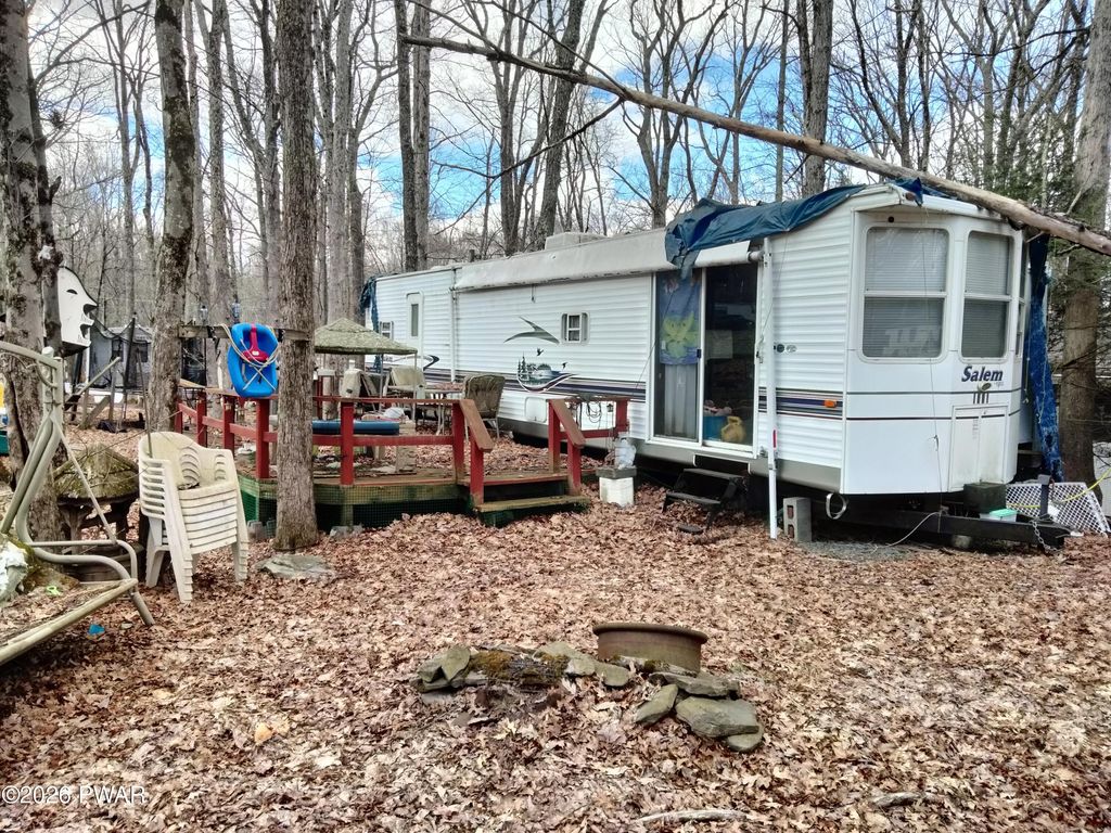 Photo of 104 Glenwood Lndg, Milford, PA 18337 (MLS # PW260968)