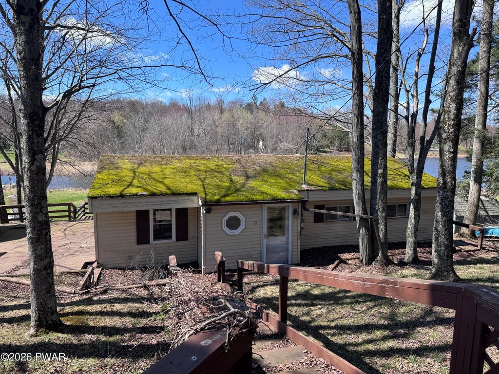 Photo of 97 Lakeside Drive, Honesdale, PA 18431 (MLS # PW260928)