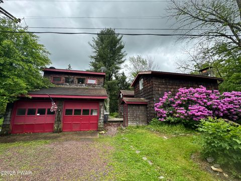 Homes For Sale - 58 Village Road<br/> Beach Lake, PA 18405