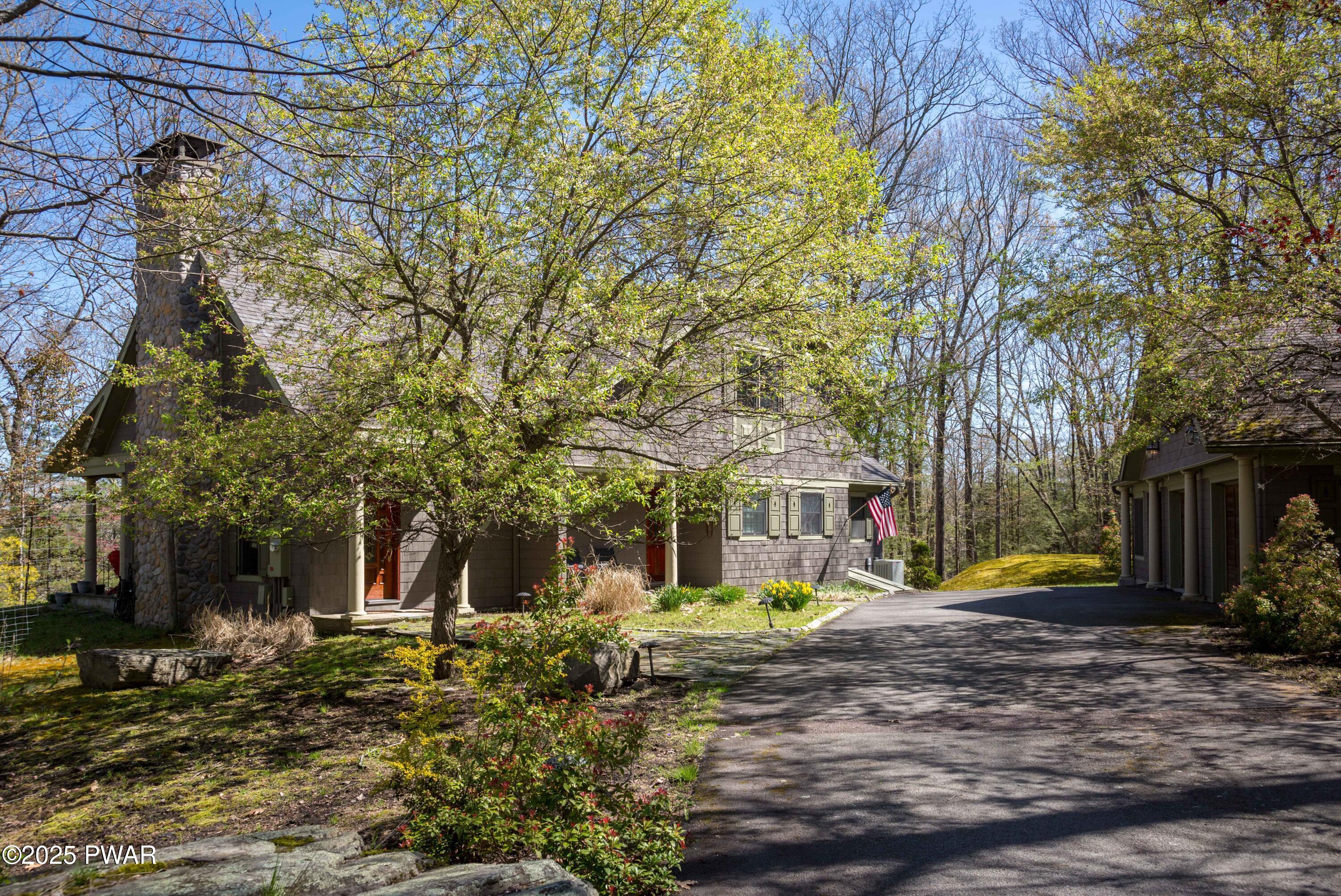 116 Cloud Crest Drive, Greentown, Pennsylvania image 3
