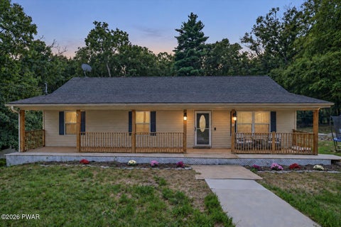 Homes For Sale - 107 Hillside Court<br/> Dingmans Ferry, PA 18328