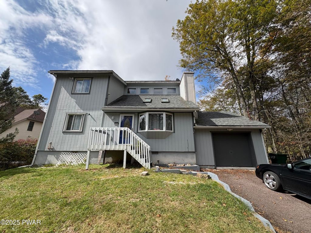 Photo of 9593 Dawn Lane, Tobyhanna, PA 18466 (MLS # PW260699)