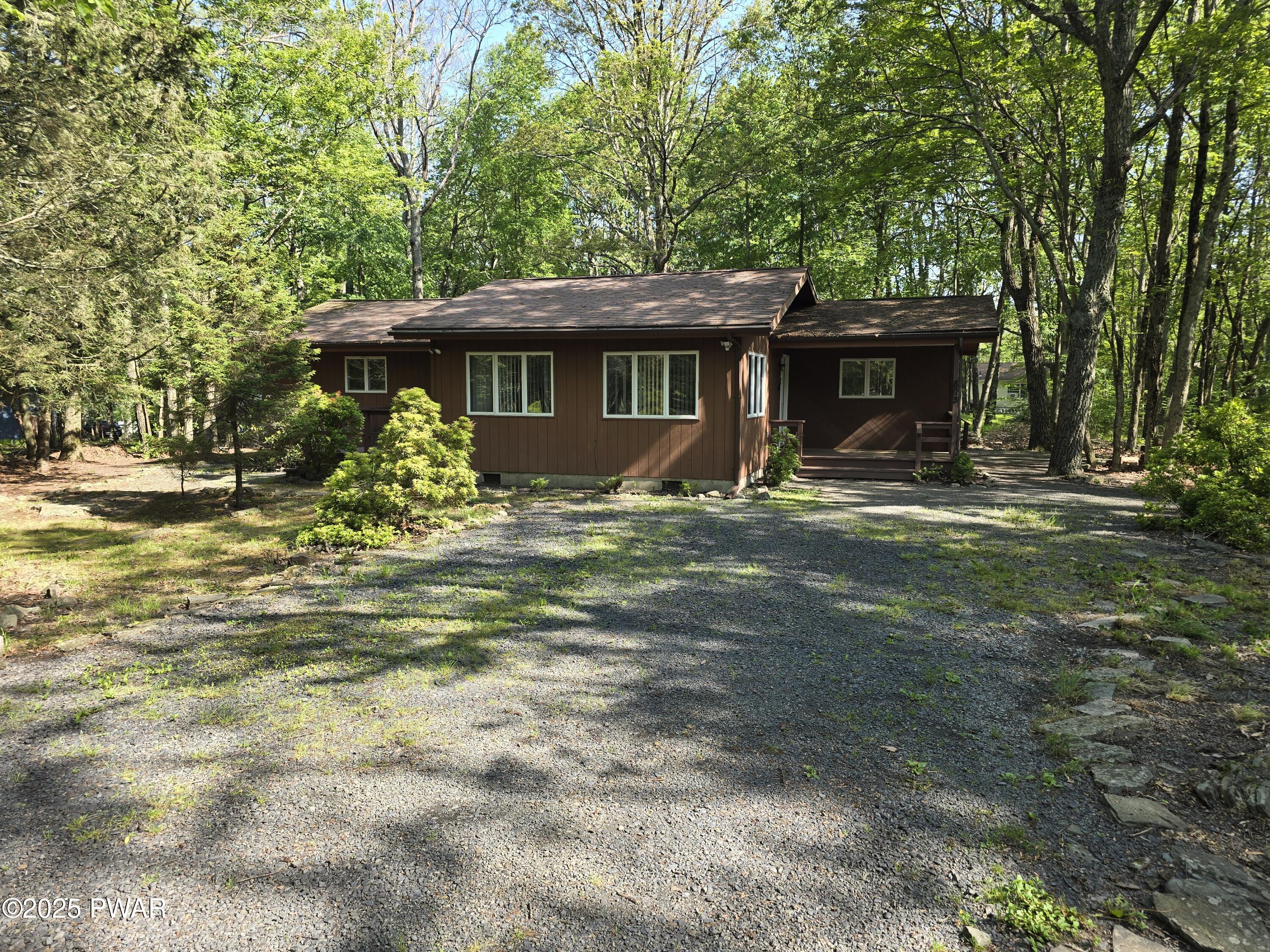803 Lariat Court, Hawley, Pennsylvania image 1