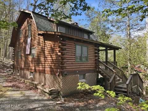 Homes For Sale - 108 Uppercrest Road<br/> Greentown, PA 18426