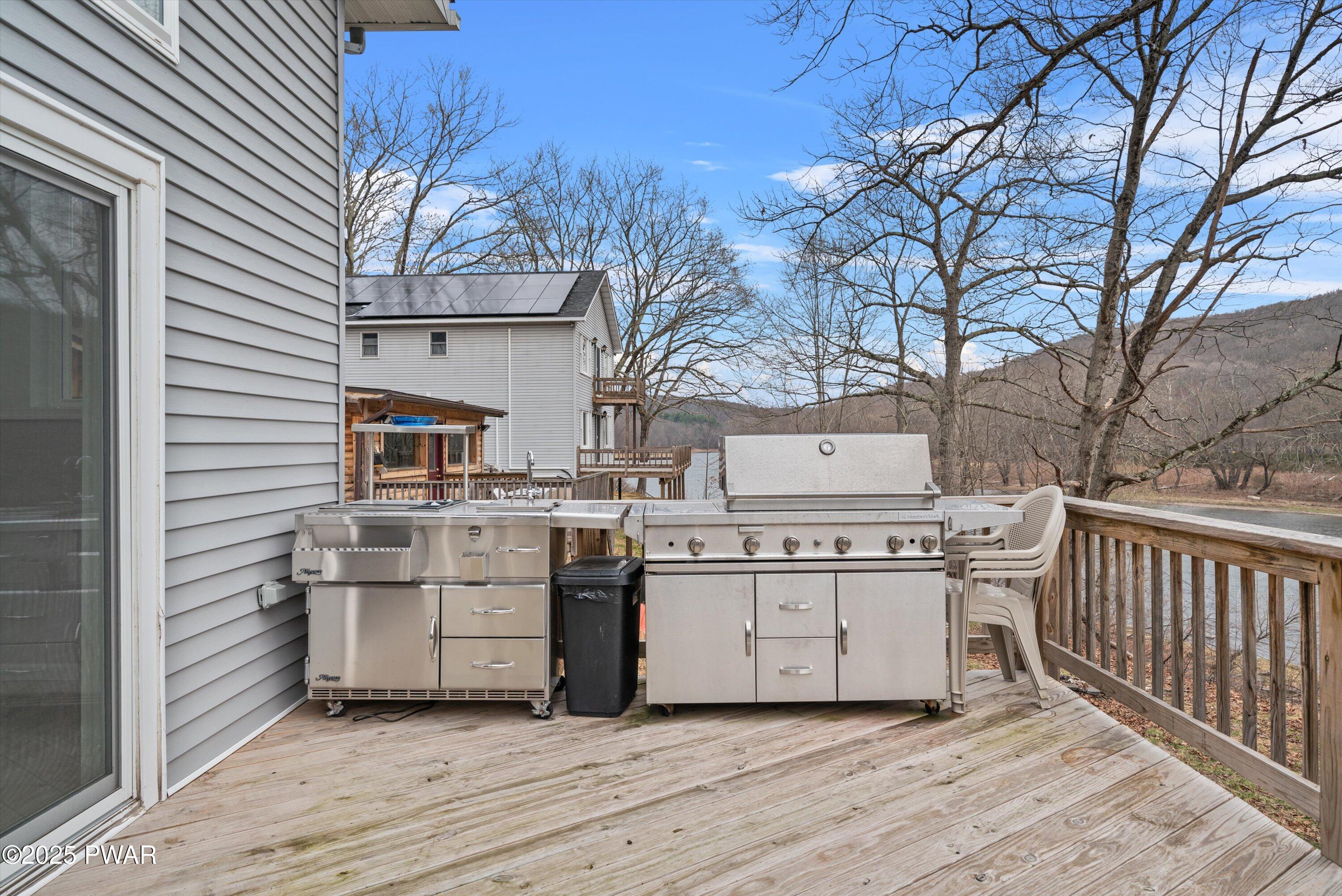 111 Riverbend Lane, Beach Lake, Pennsylvania image 33