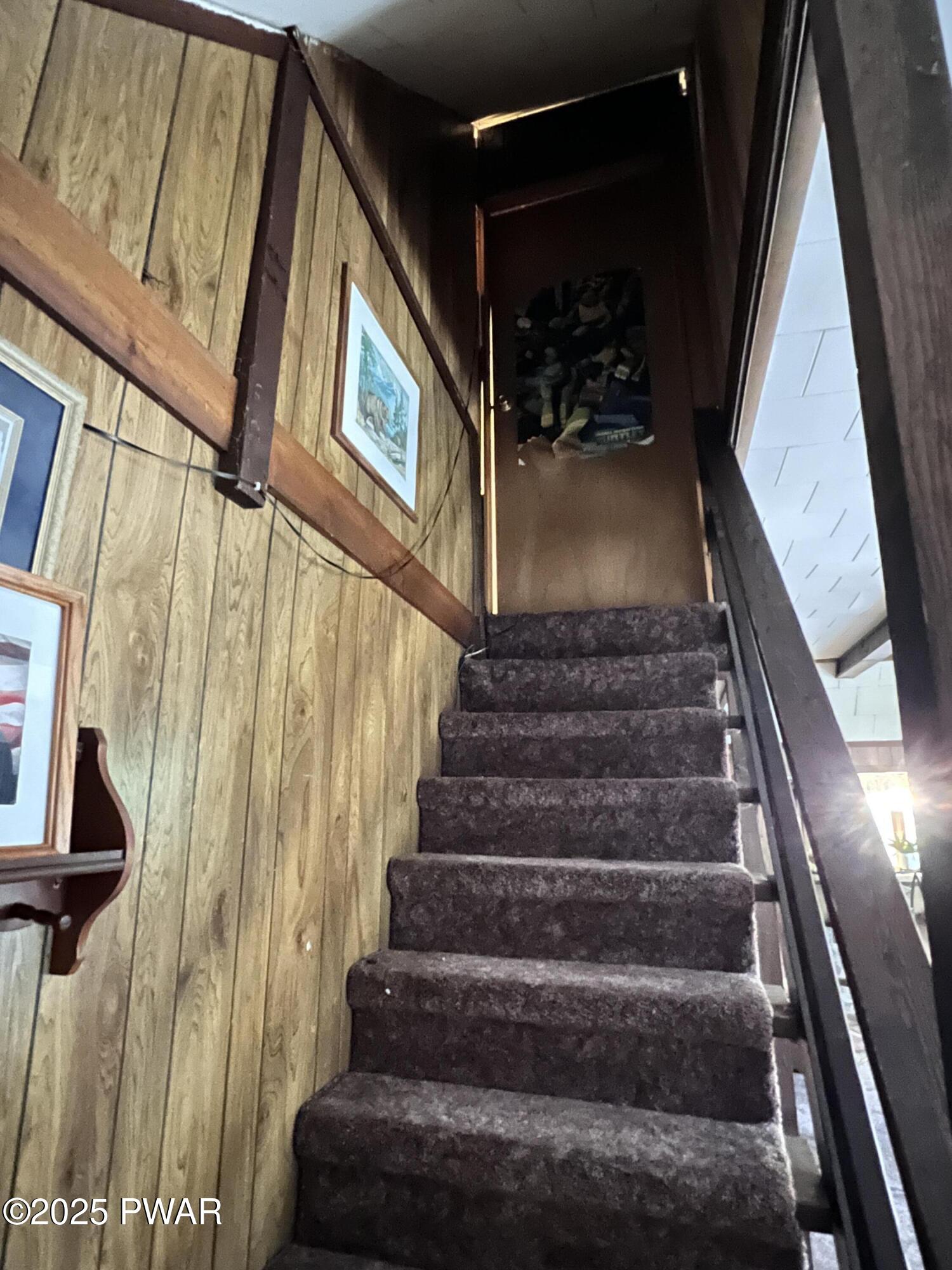 124 Roundhill Road, Dingmans Ferry, Pennsylvania image 27