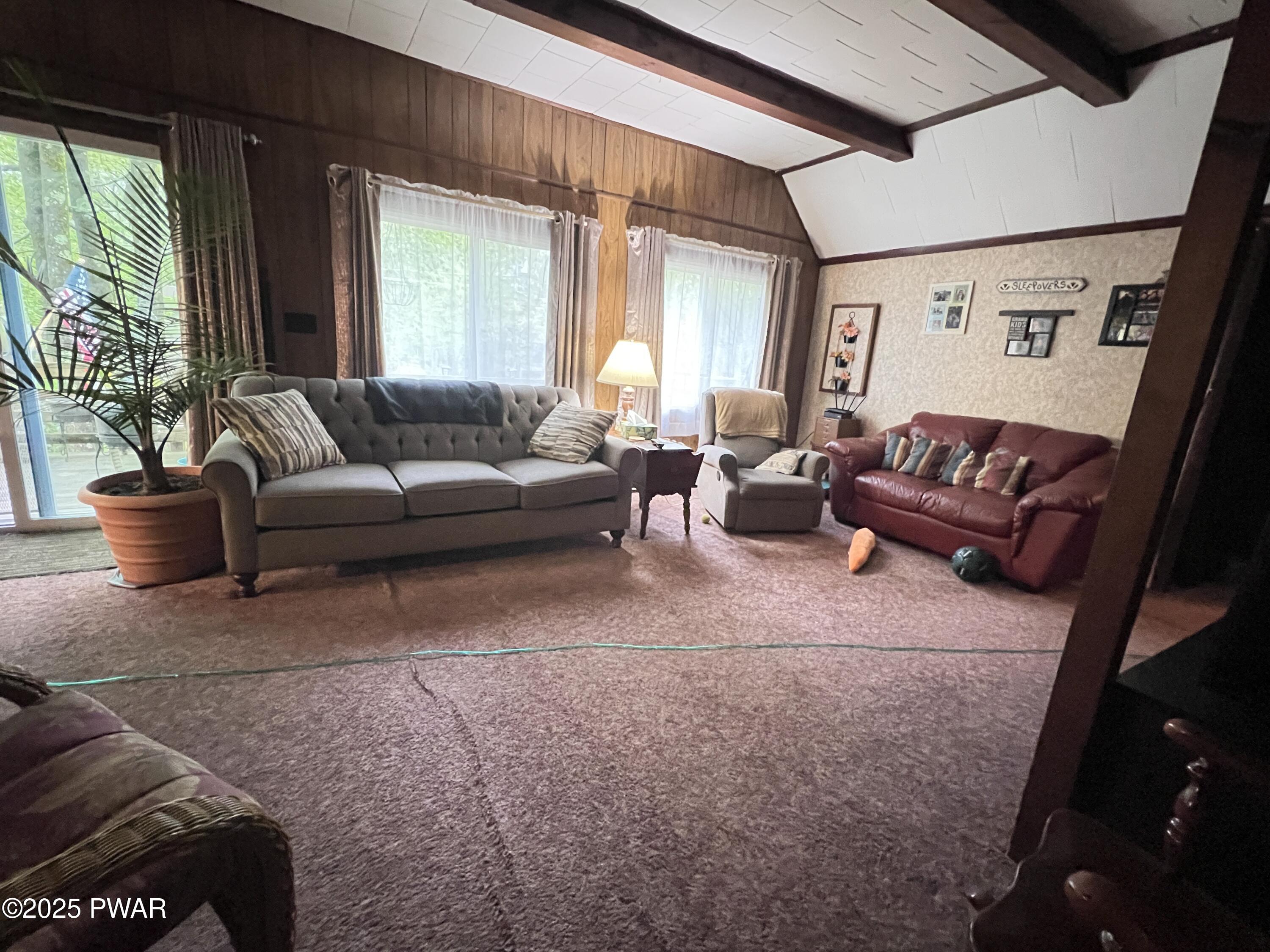 124 Roundhill Road, Dingmans Ferry, Pennsylvania image 7
