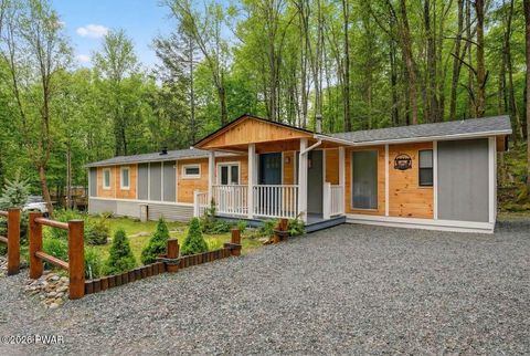 Mobile Home For Sale - 137 Marina Way<br/> Greentown, PA 18426