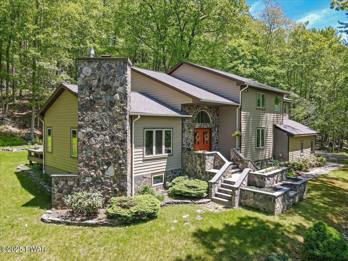 132 Rosewood Drive, Greentown, Pennsylvania image 1