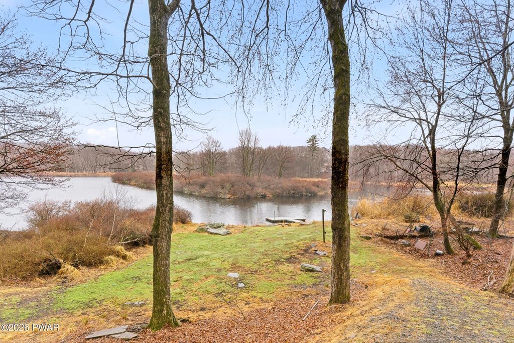 Photo of 142 Northwynd Drive, Milford, PA 18337 (MLS # PW260822)