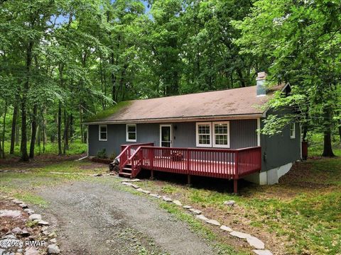 Homes For Sale - 337 Oak Hill Road<br/> Pike County, Hawley, PA 18428
