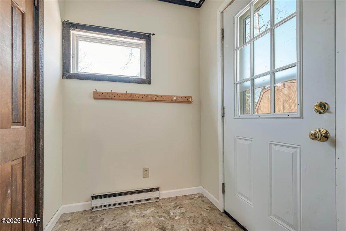 209 E Apple Alley, Milford, Pennsylvania image 18